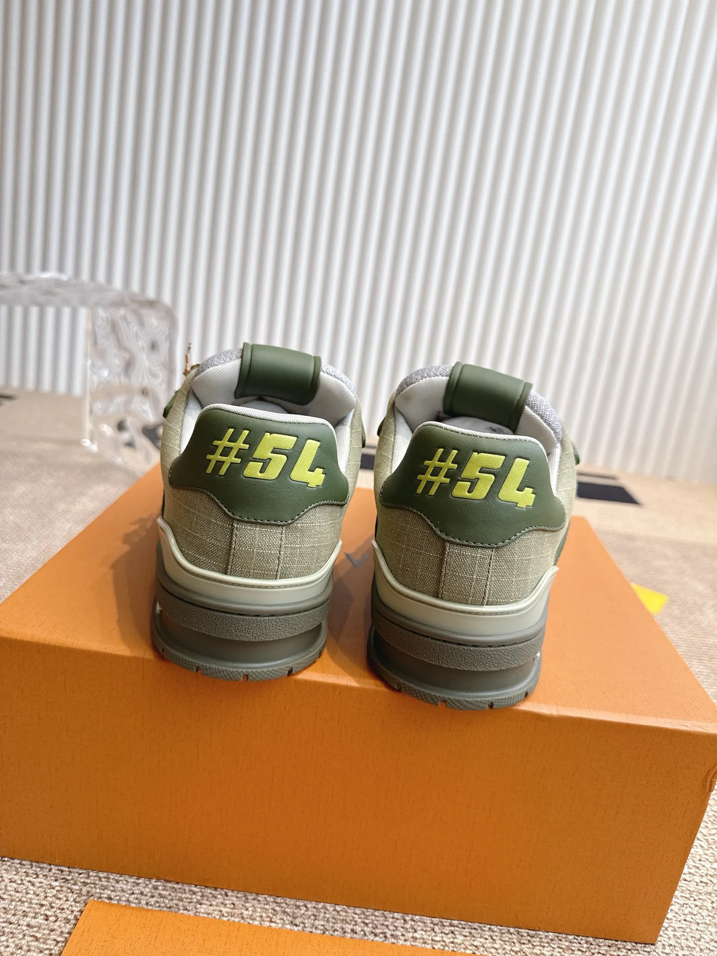 Women's Sneakers LOUIS VUITTON 18324762