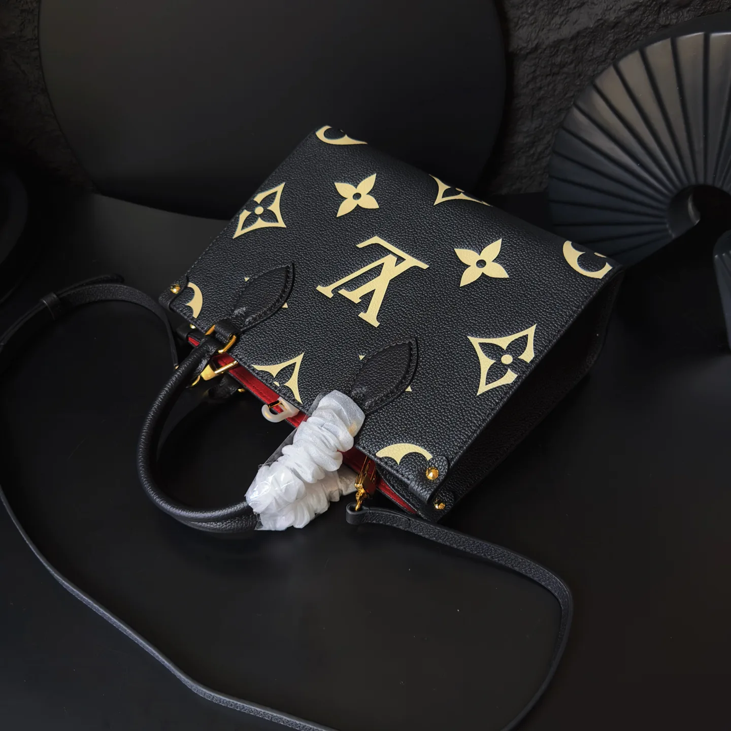 Women's Classic Handbags LOUIS VUITTON 17498629