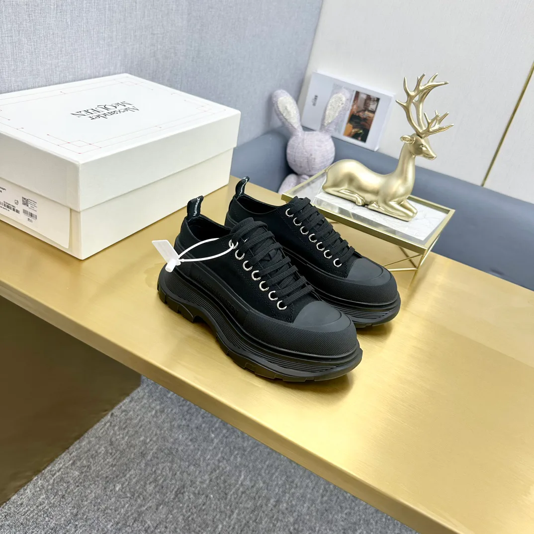 Women's Sneakers ALEXANDER MCQUEEN 18397469