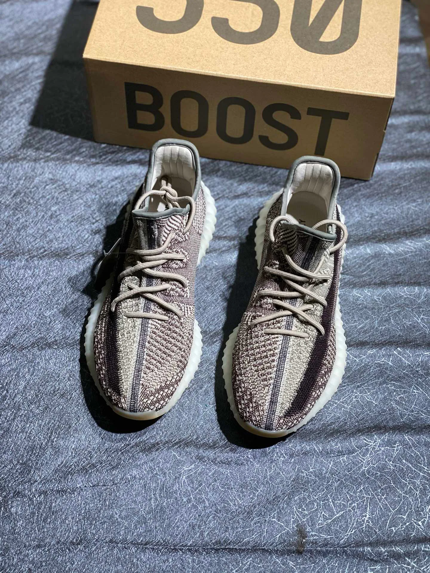 Men's Sneakers YEEZY 17326253