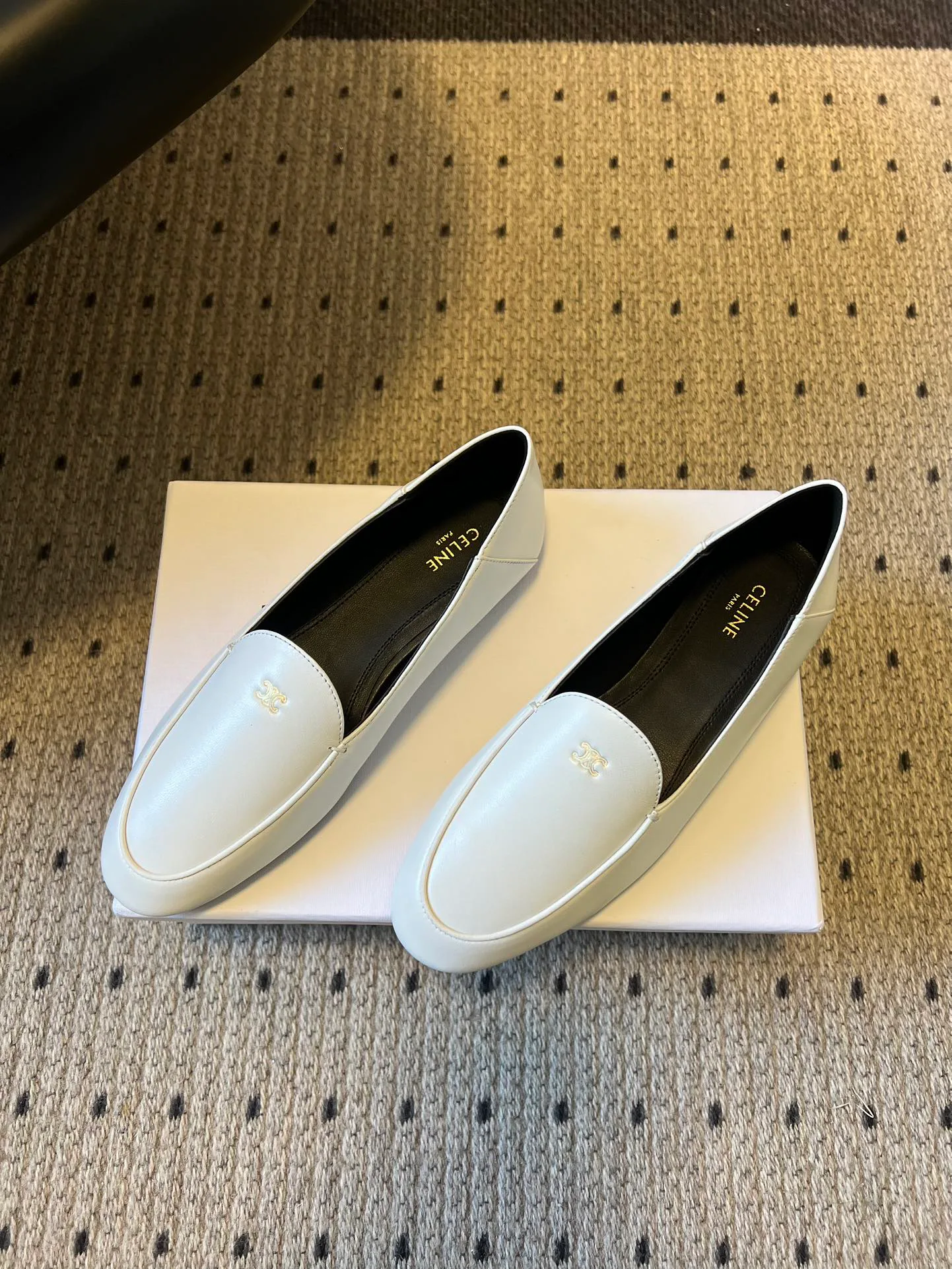 Women's Loafers And Moccasins CELINE 18395487