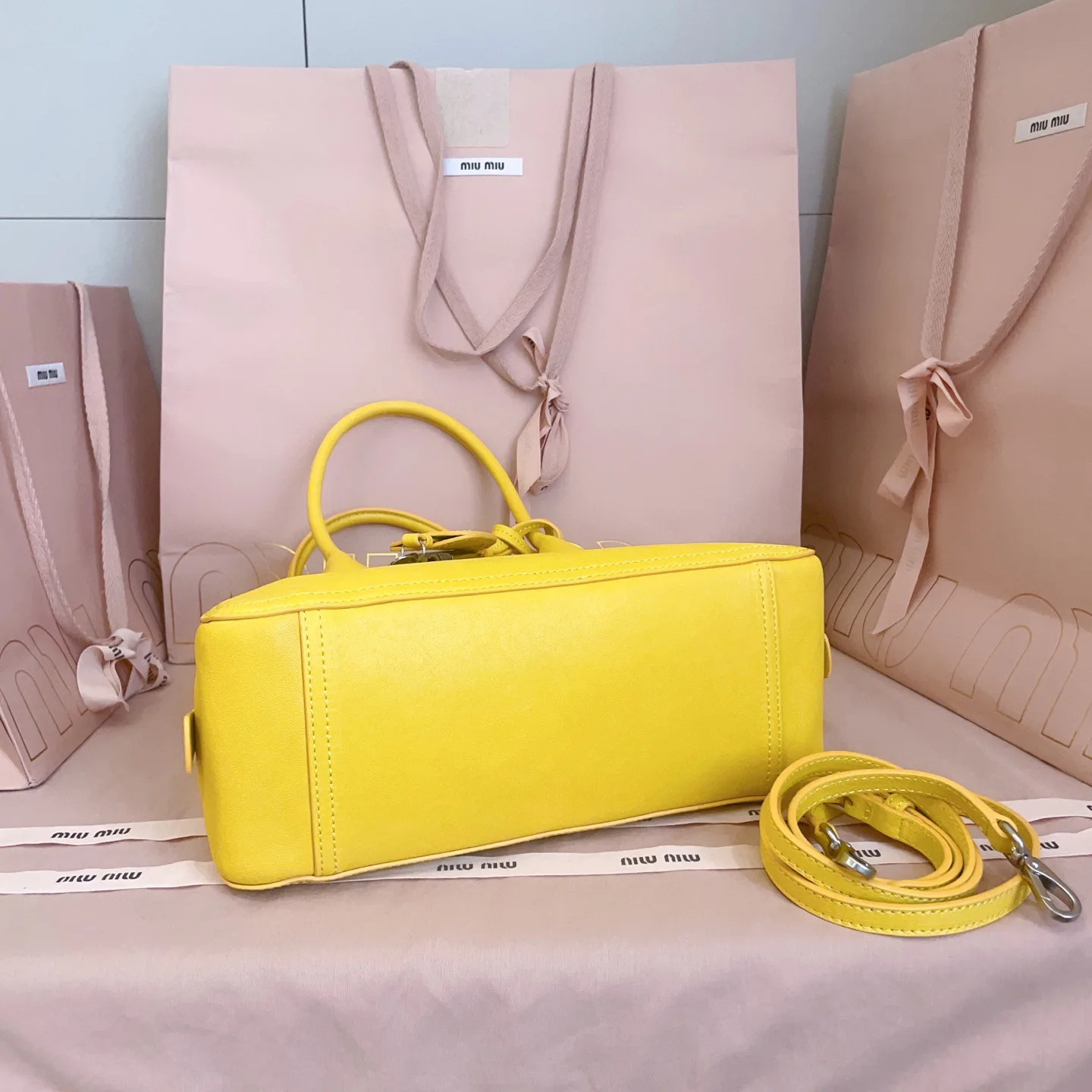 Классические Сумки Женские Miu Miu 18602451