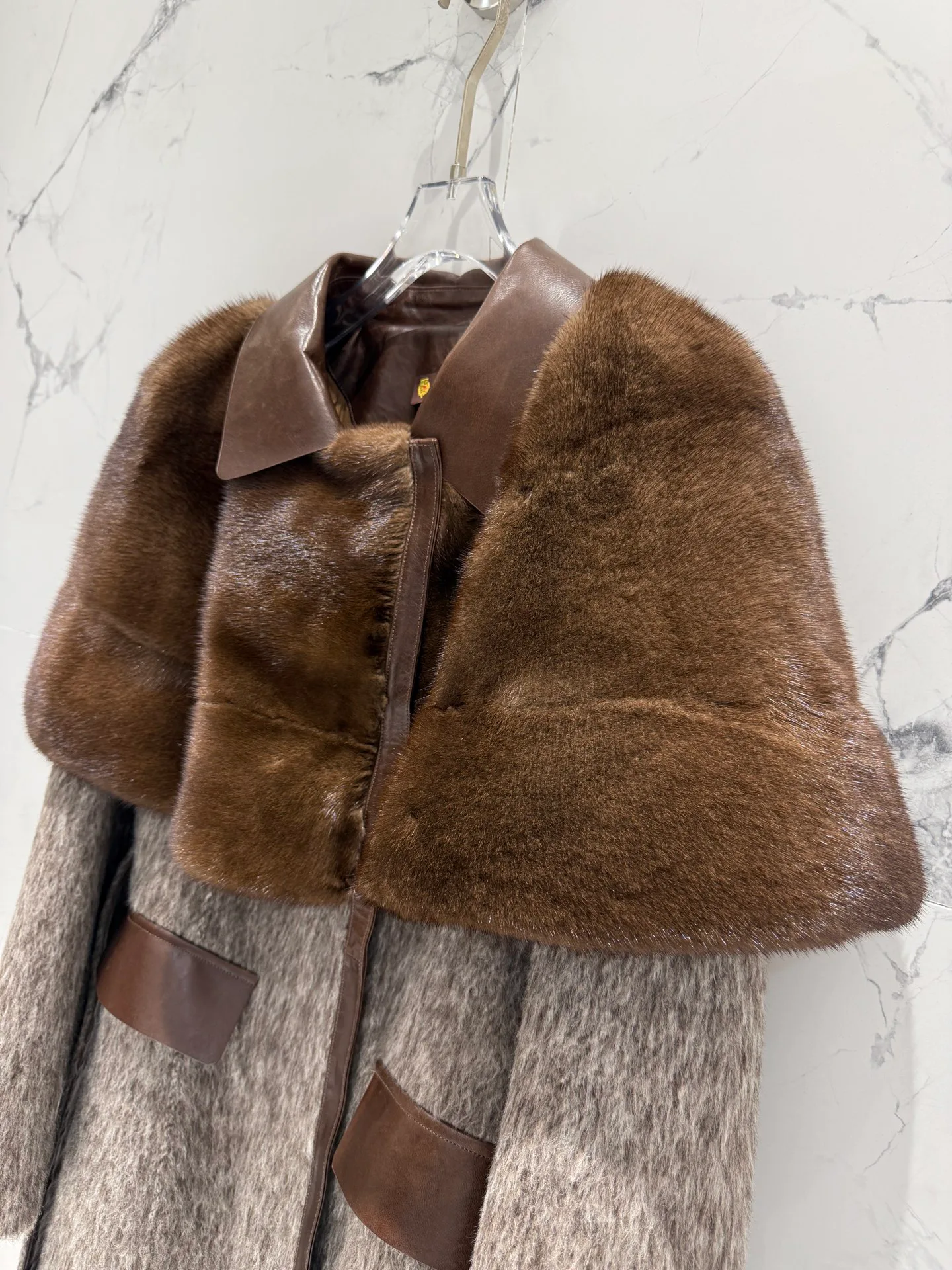 Women's Fur Coats LORO PIANA 18082842