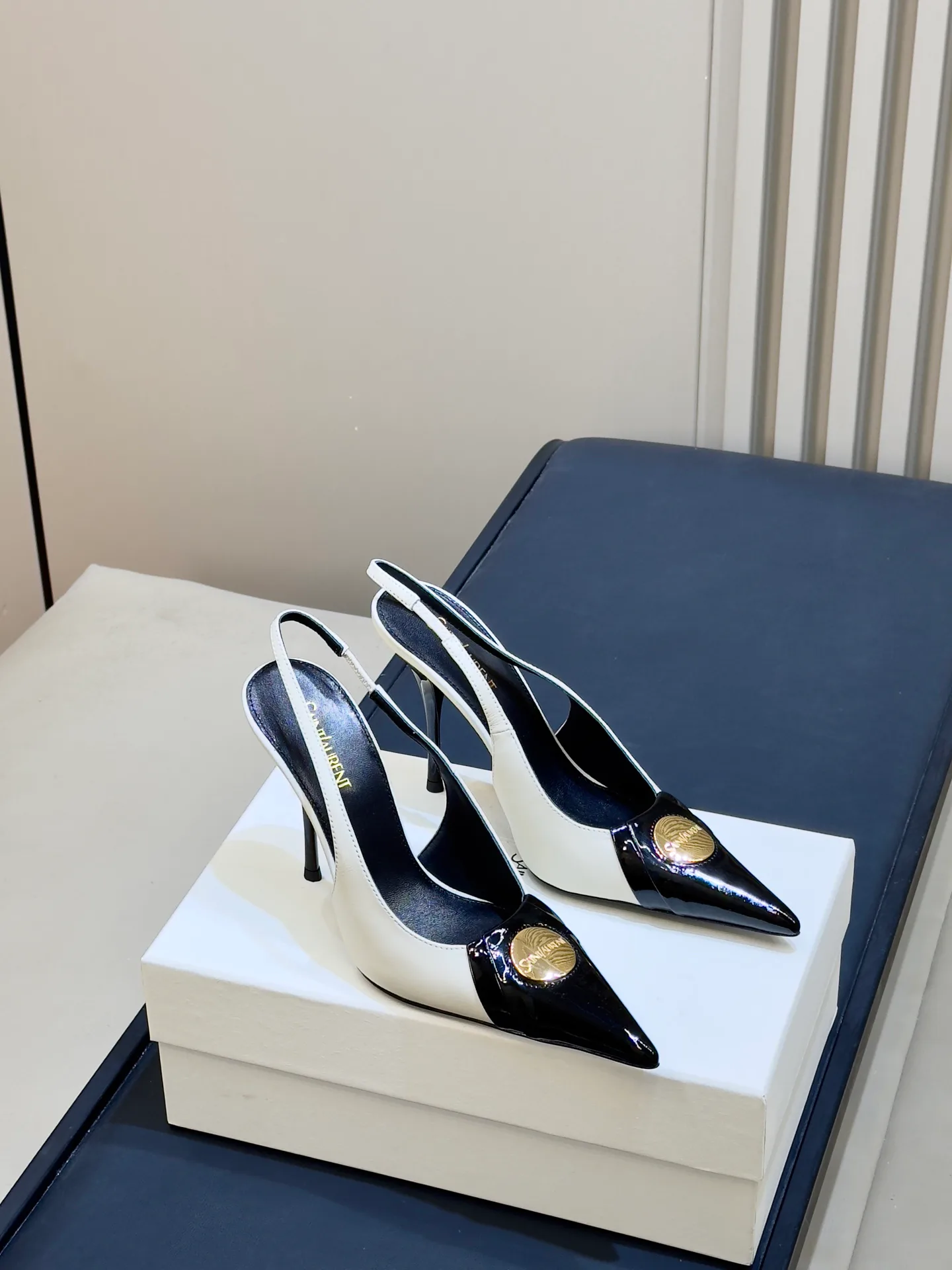Women's Heels SAINT LAURENT 18073309