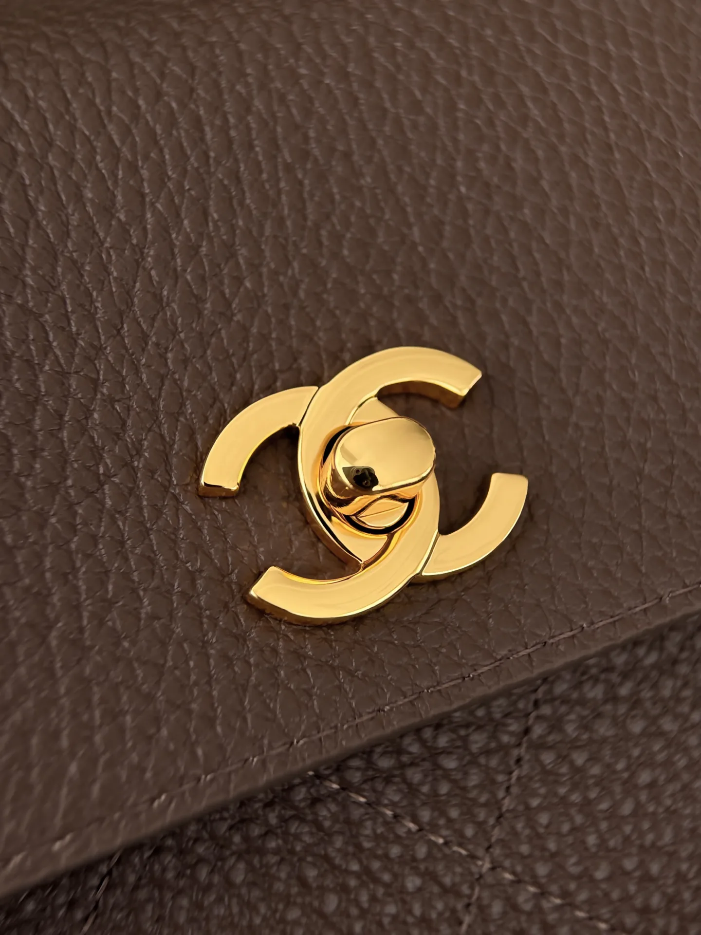 Классические Сумки Женские Chanel 18588511