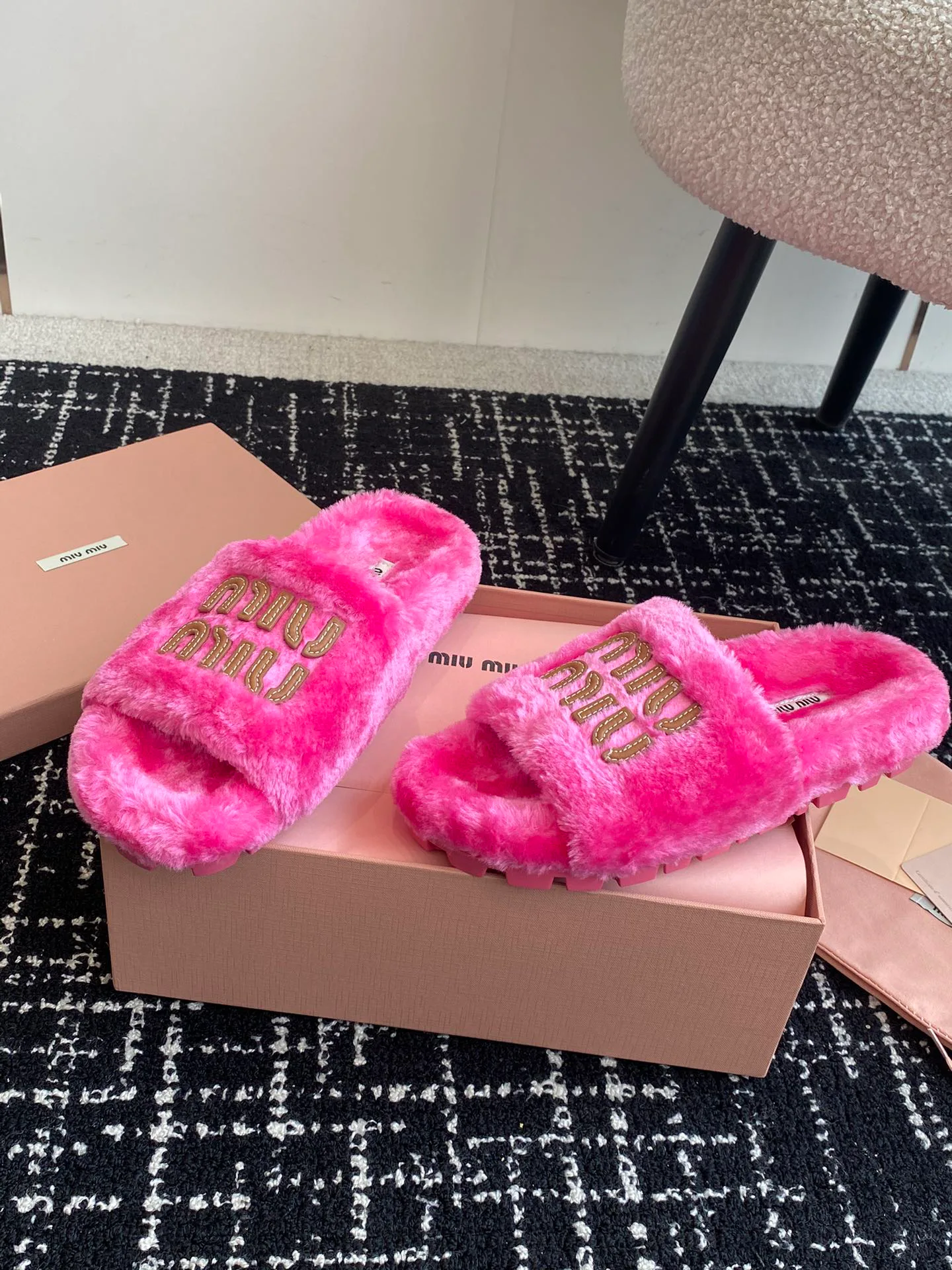 Women's Slippers MIU MIU 18241533