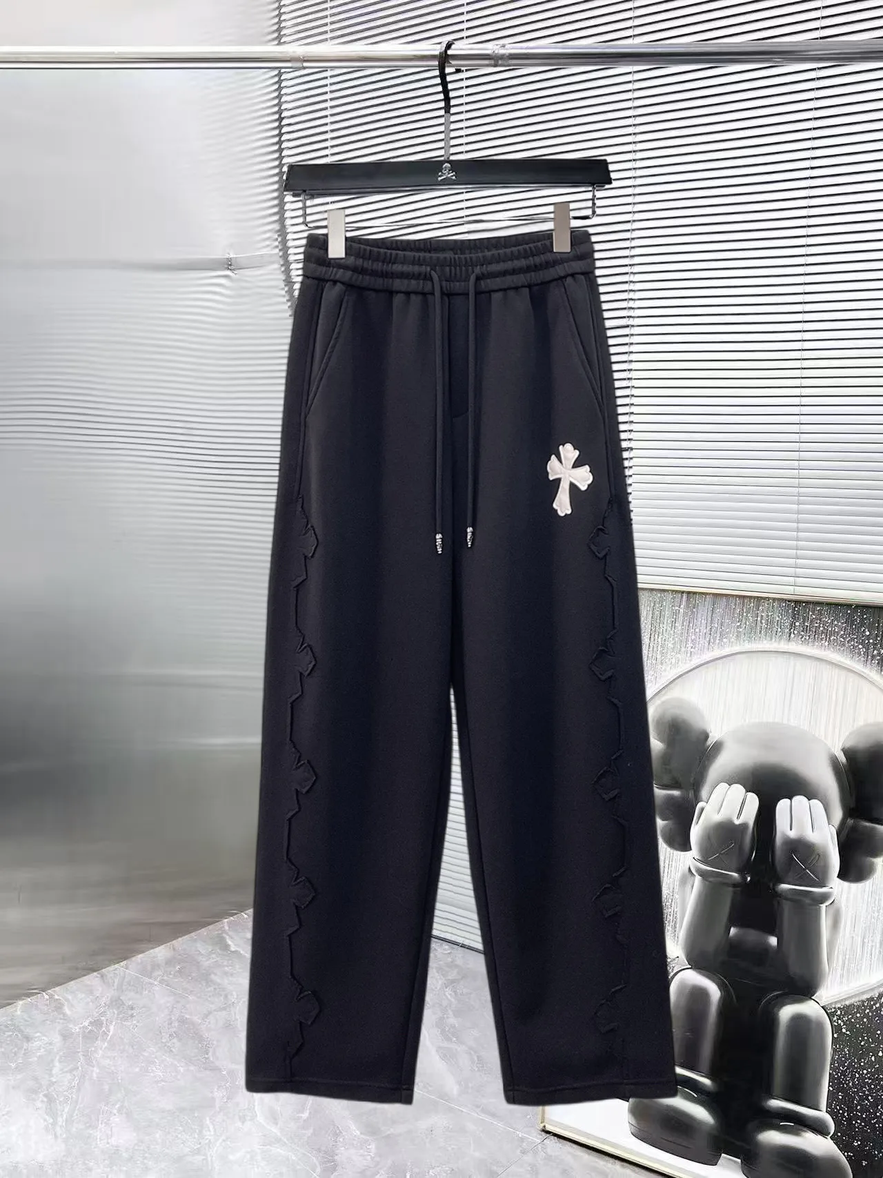 Men's Trousers CHROME HEARTS 18197313