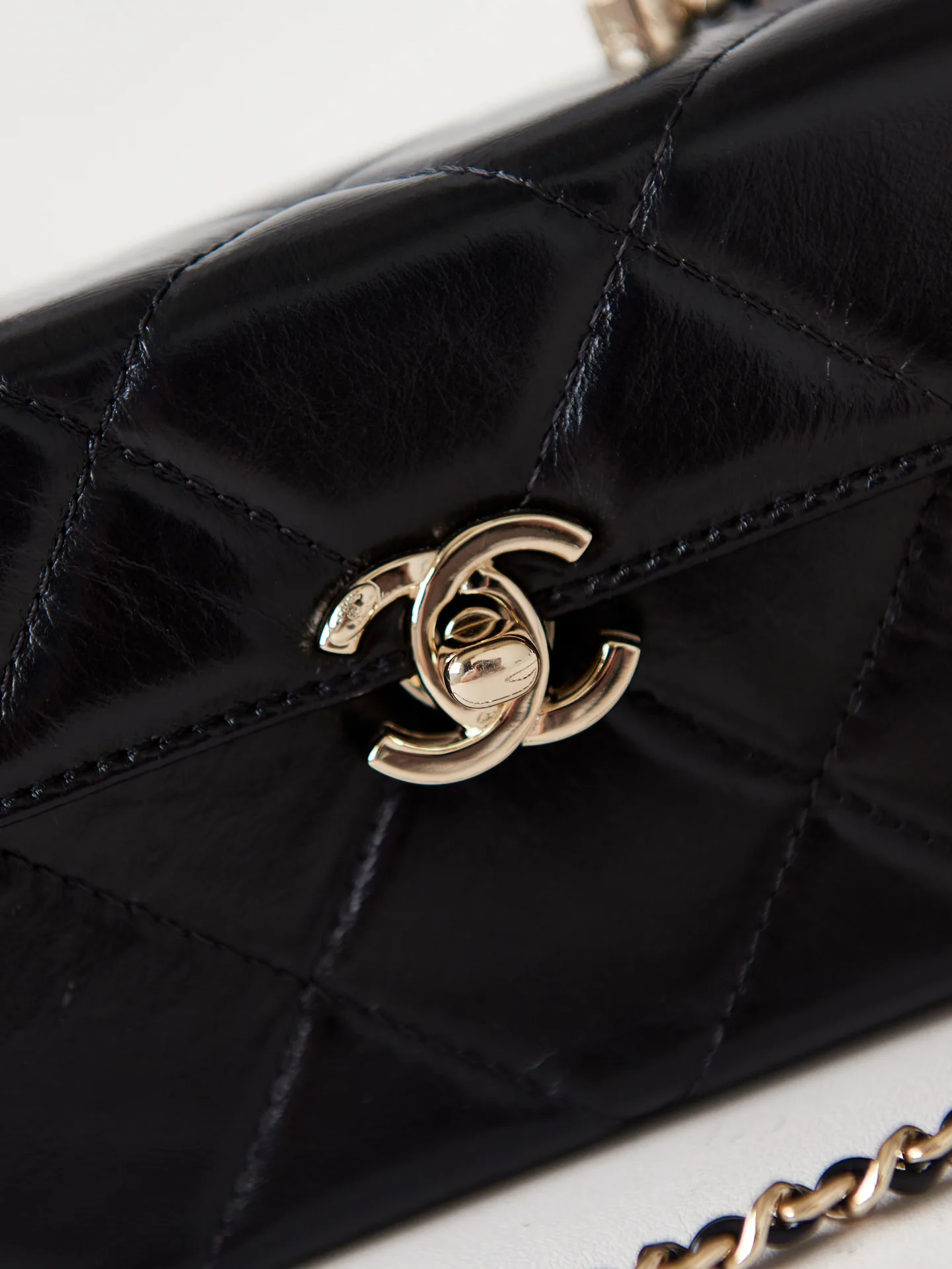 Women's Classic Handbags CHANEL 18065674