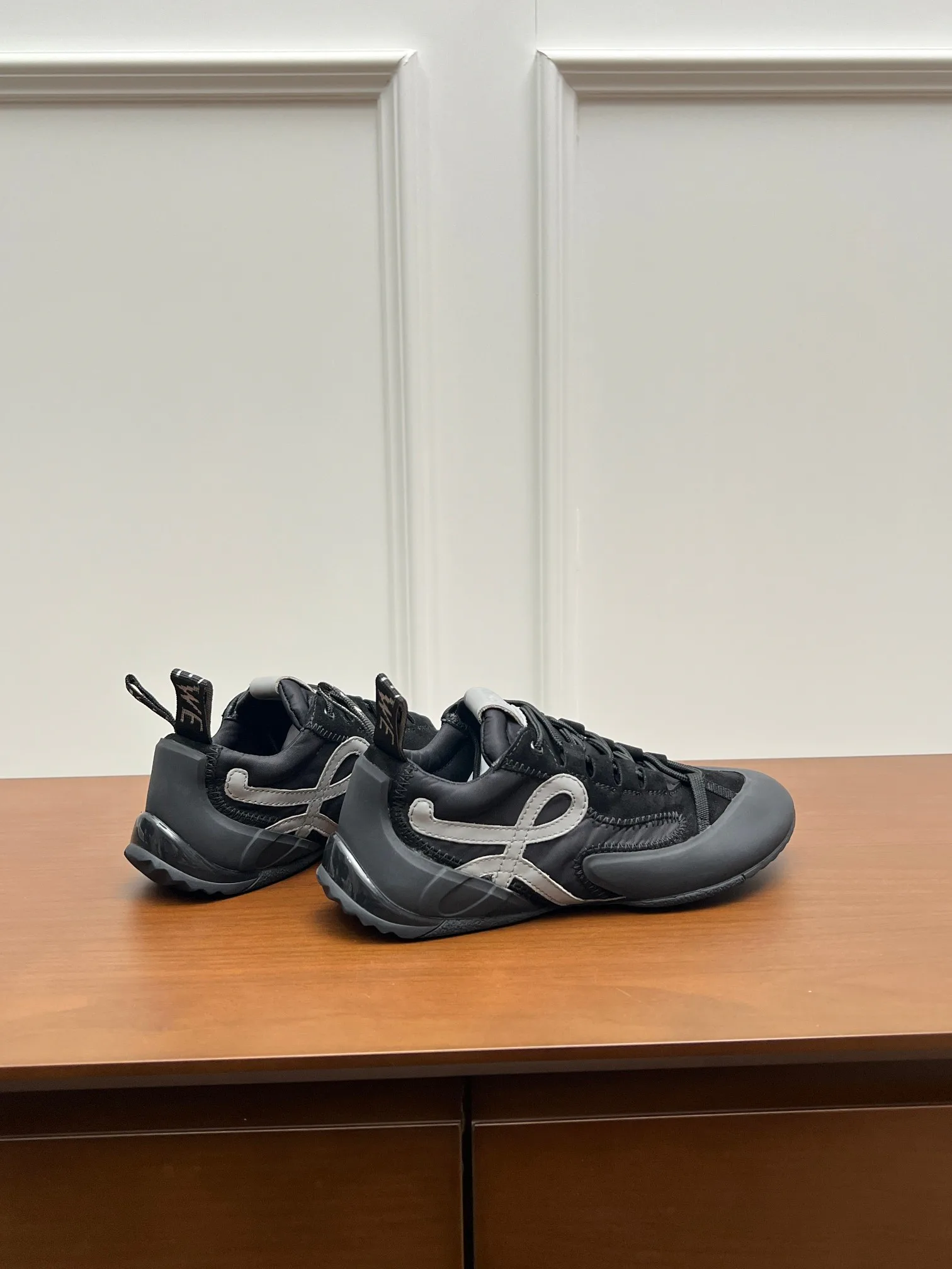 Women's Sneakers LOEWE 17796885