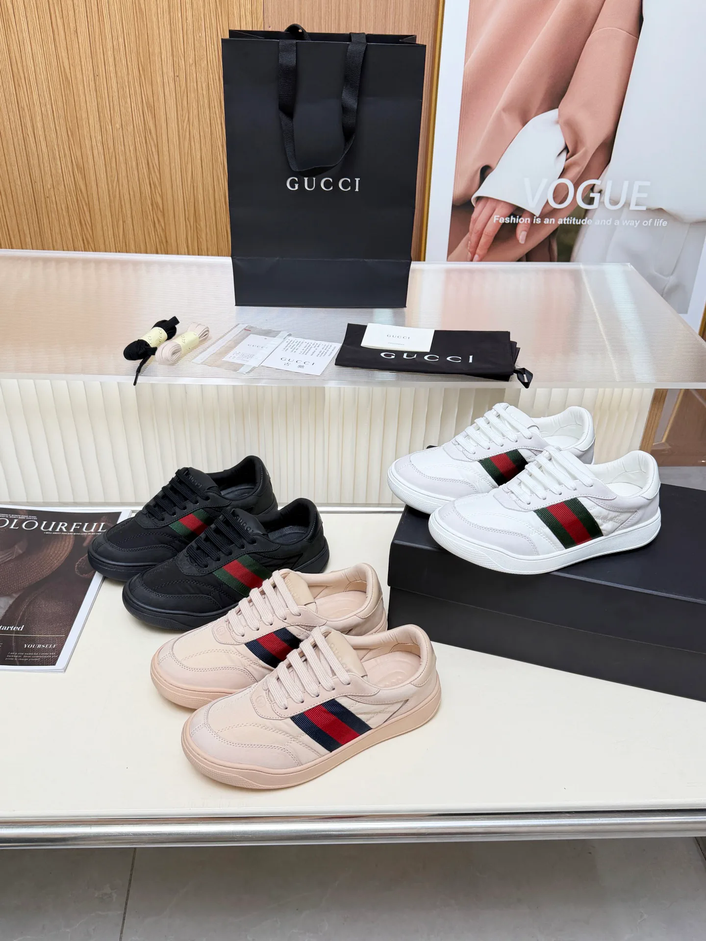 Women's Sneakers GUCCI 17862428