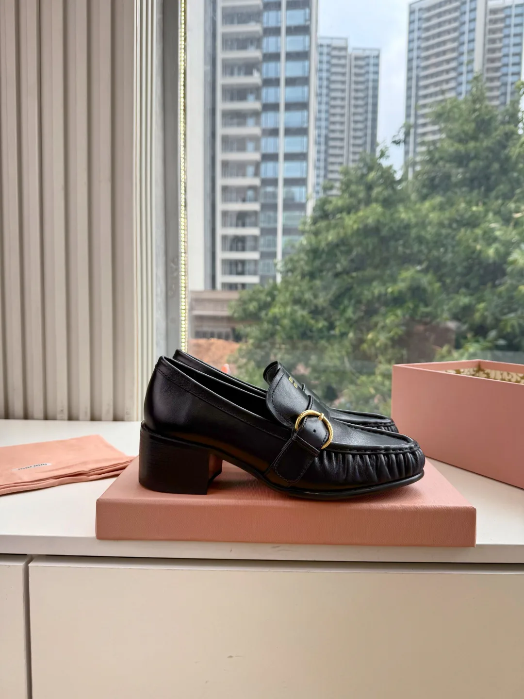 Women's Loafers And Moccasins MIU MIU 18083037