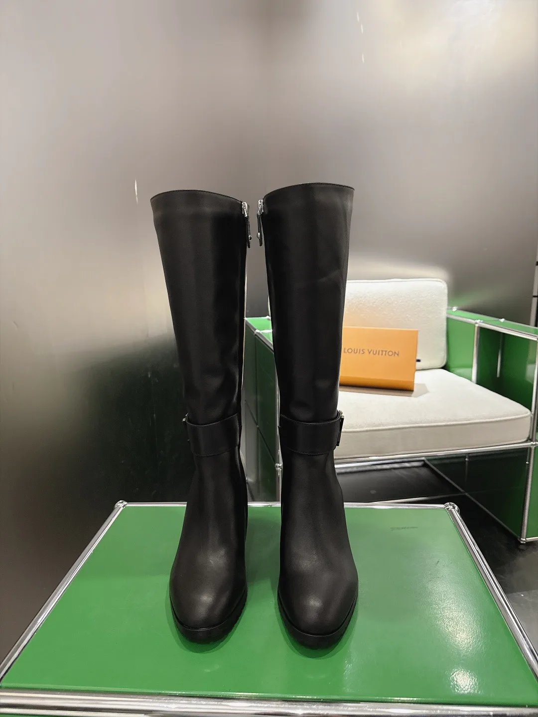 Women's Boots LOUIS VUITTON 18053339