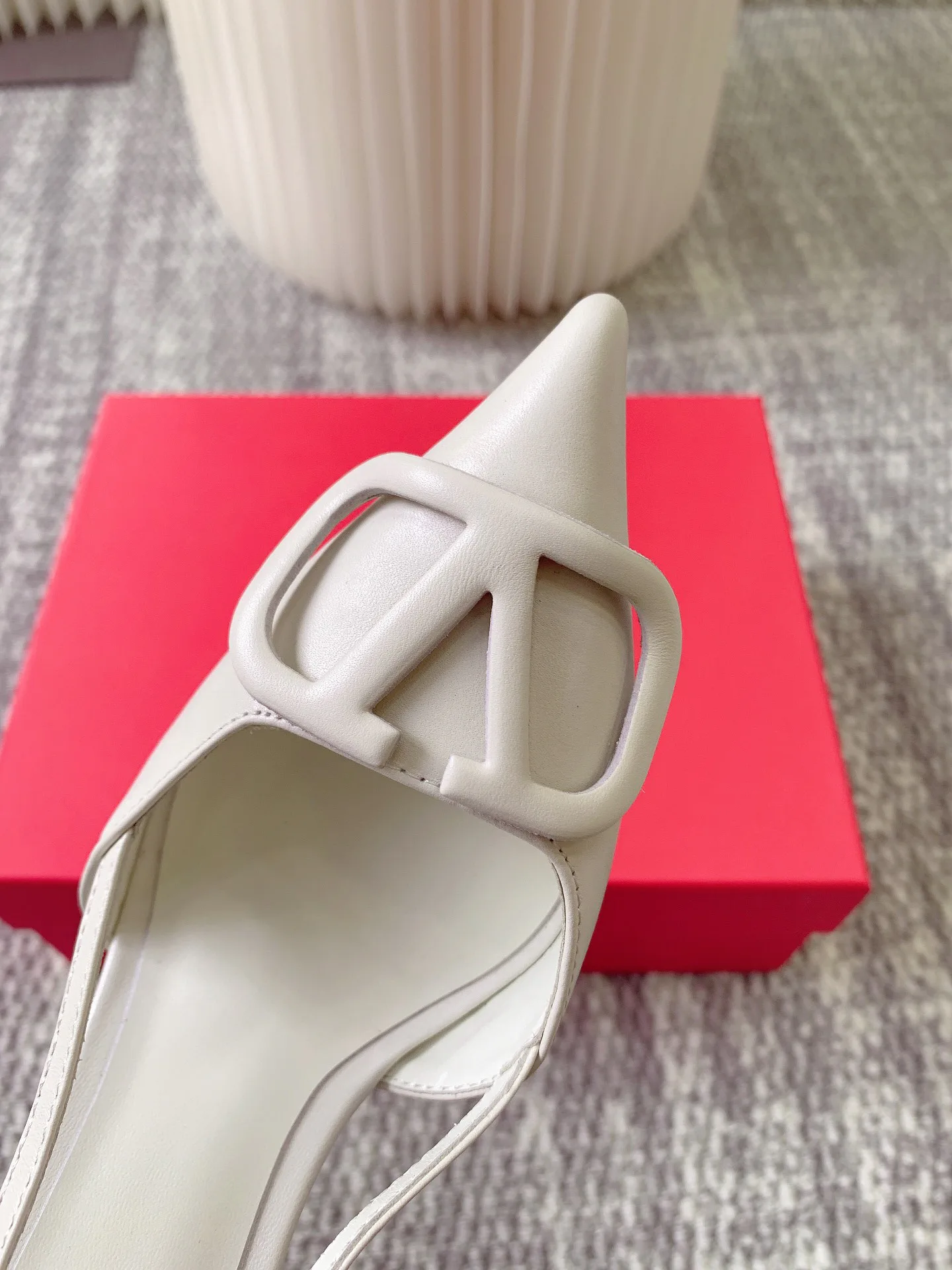Women's Heels VALENTINO 17963100