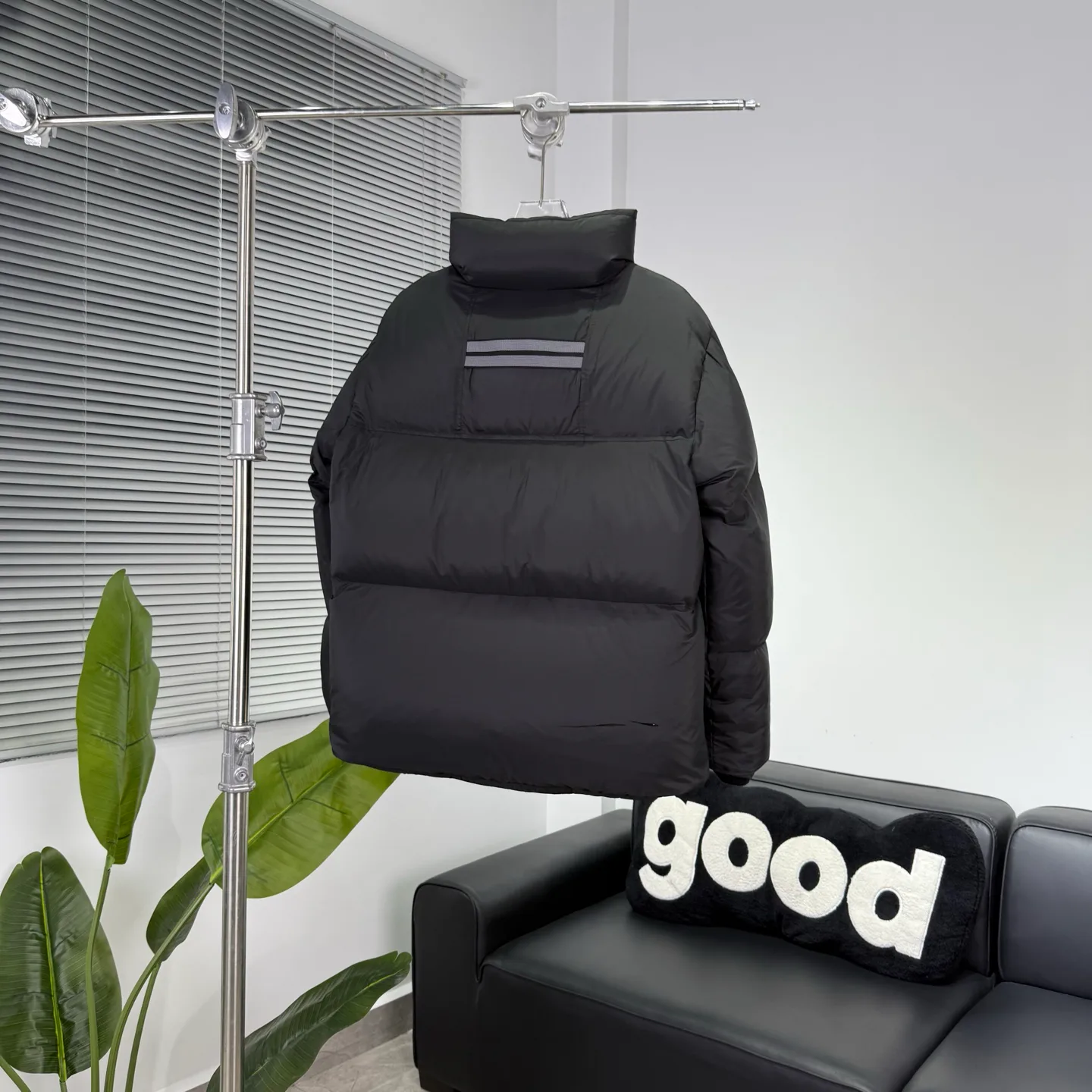 Men's Jackets And Down Jackets CANADA GOOSE 18204206