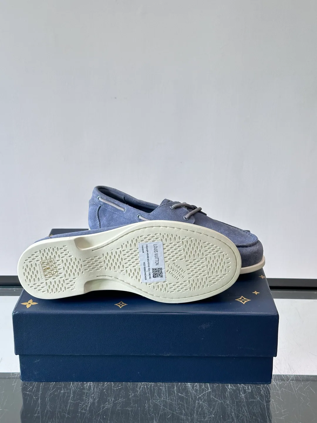 Men's Loafers And Dress Shoes LOUIS VUITTON 17941072