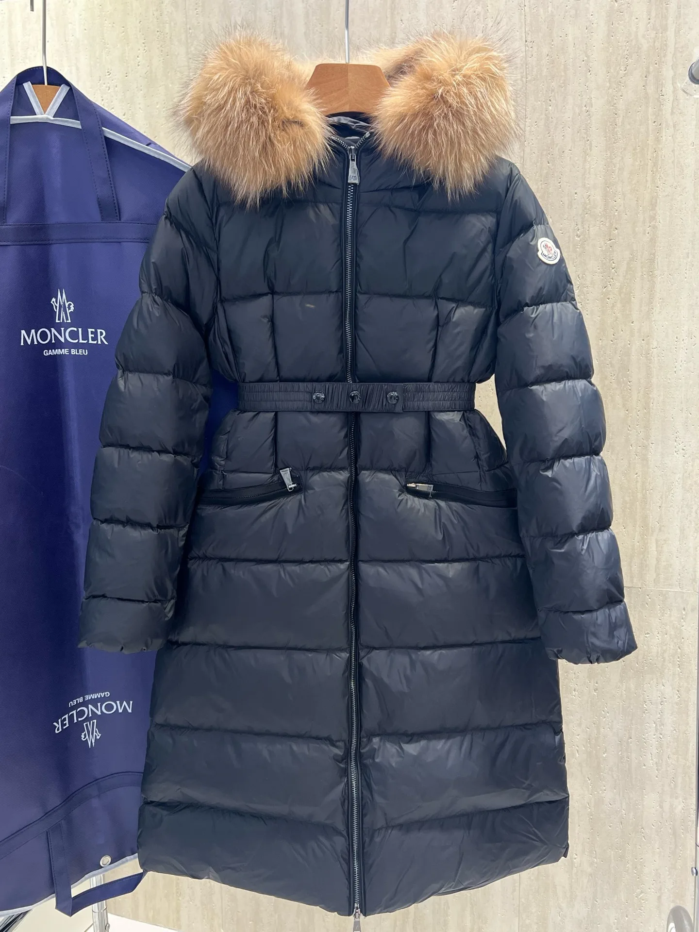 Men's Jackets And Down Jackets MONCLER 18434509