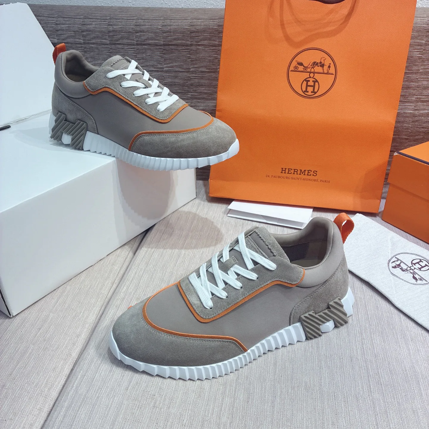 Women's Sneakers HERMES 17884354