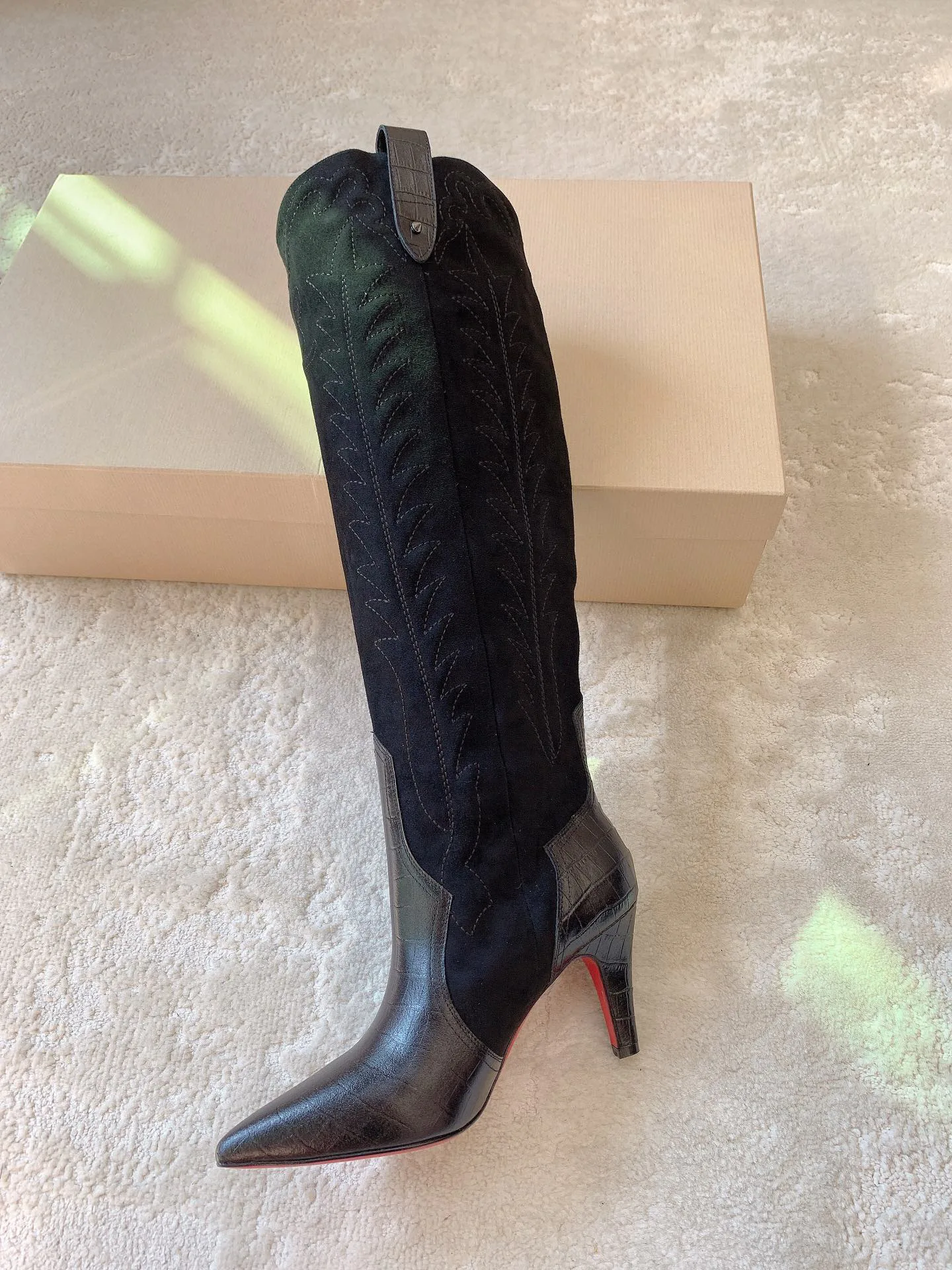 Women's Boots CHRISTIAN LOUBOUTIN 17962861
