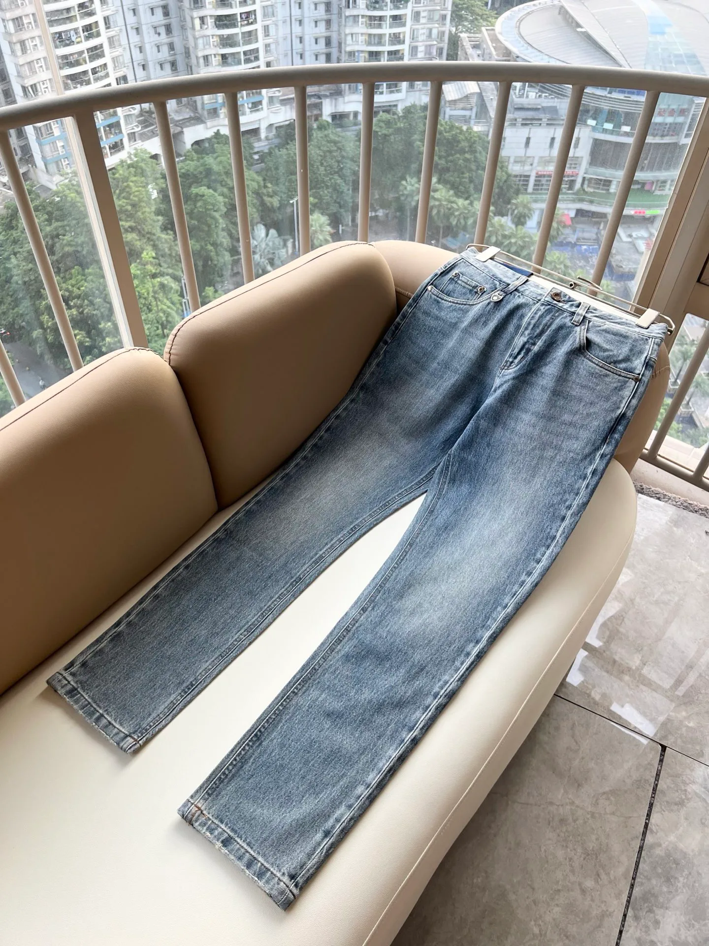 Men's Jeans LOUIS VUITTON 18495623