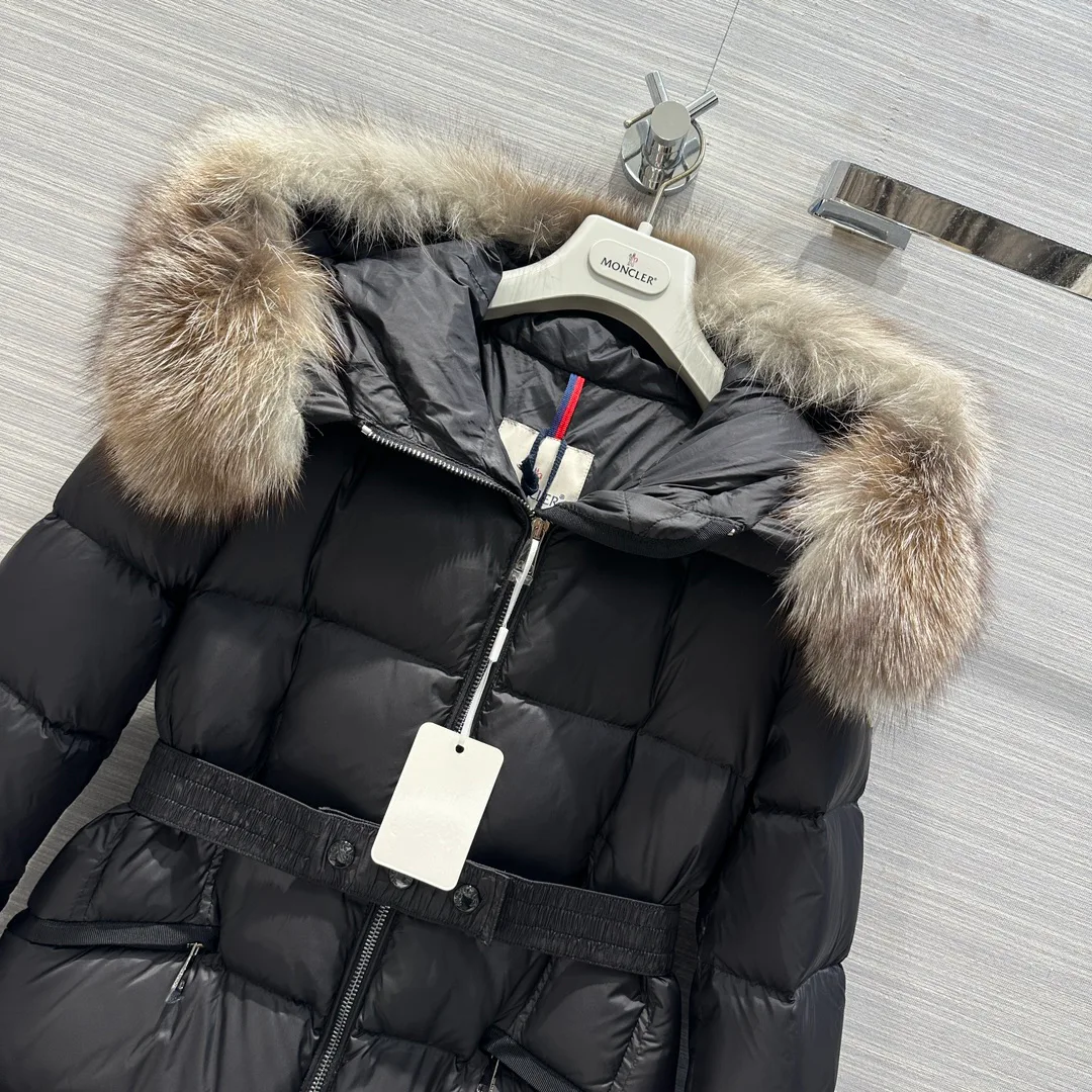 Women's Jackets And Down Jackets MONCLER 18130053