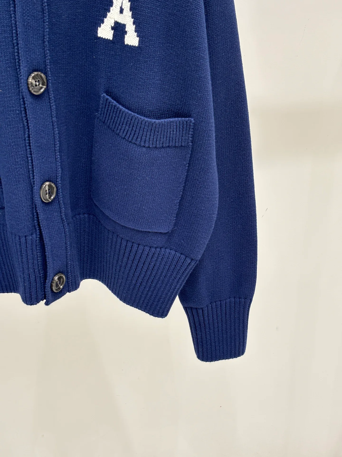 Women's Jumpers And Sweaters AMI PARIS 18032632