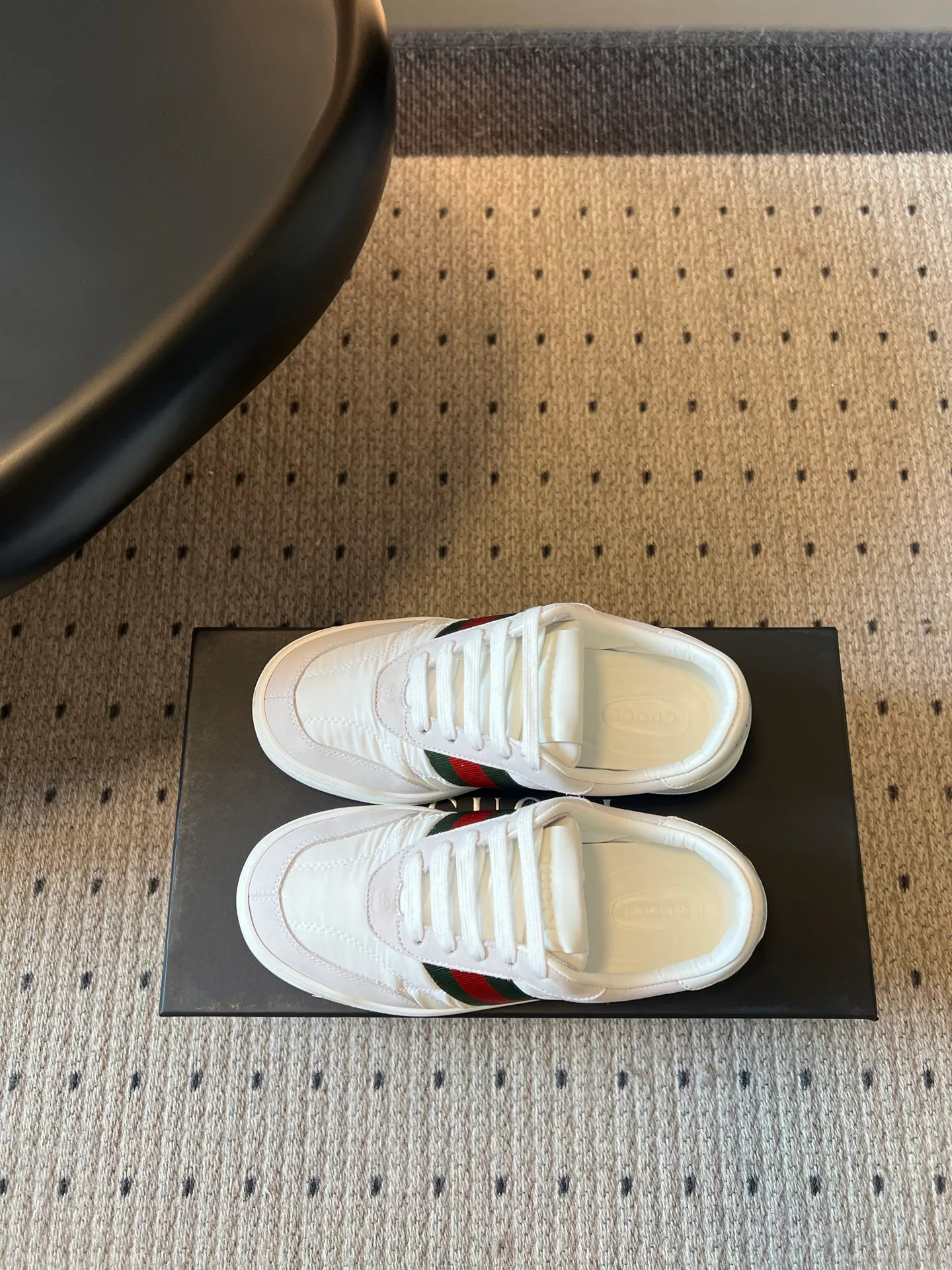 Women's Sneakers GUCCI 17926086