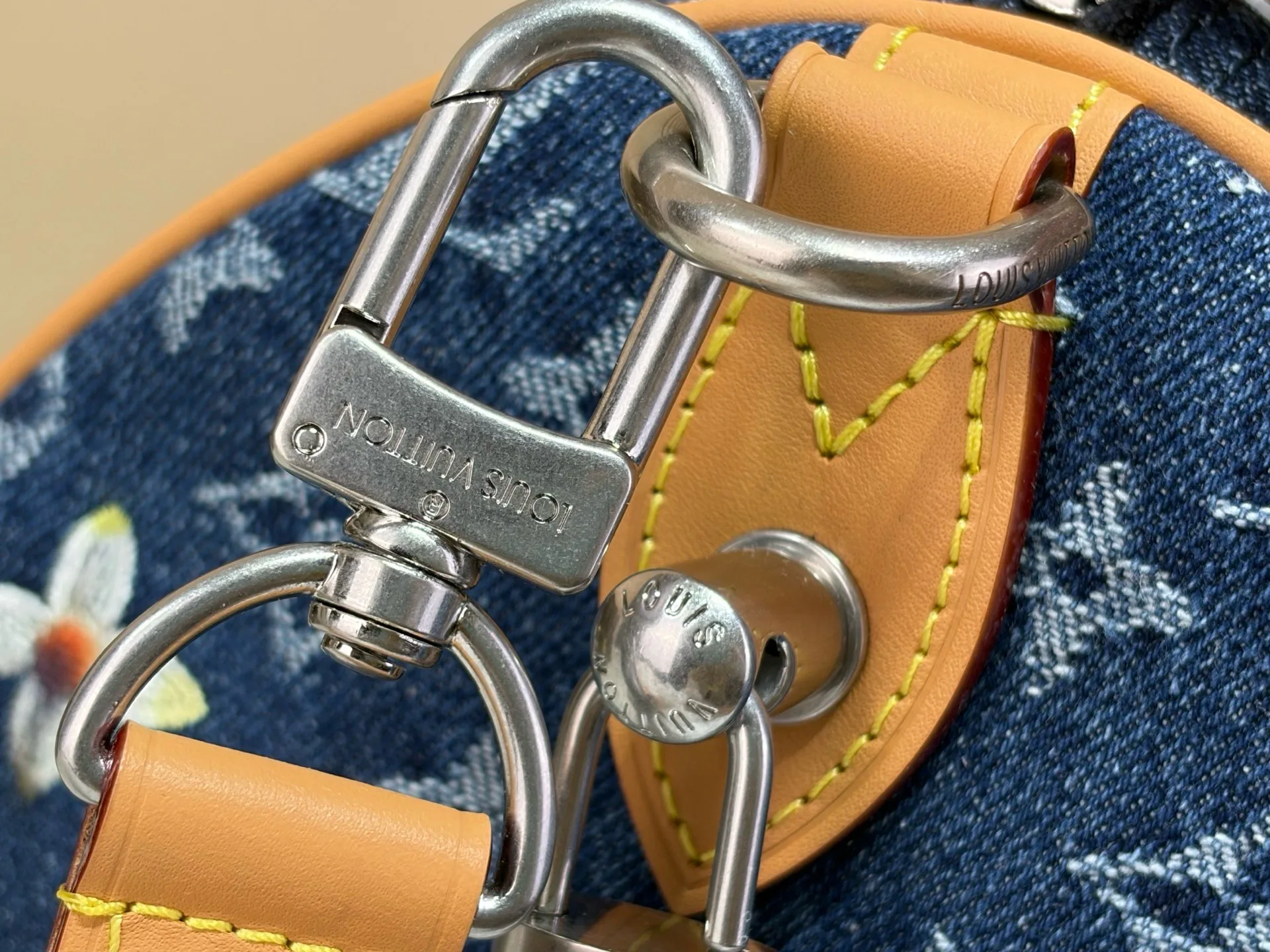 Women's Classic Handbags LOUIS VUITTON 17450396