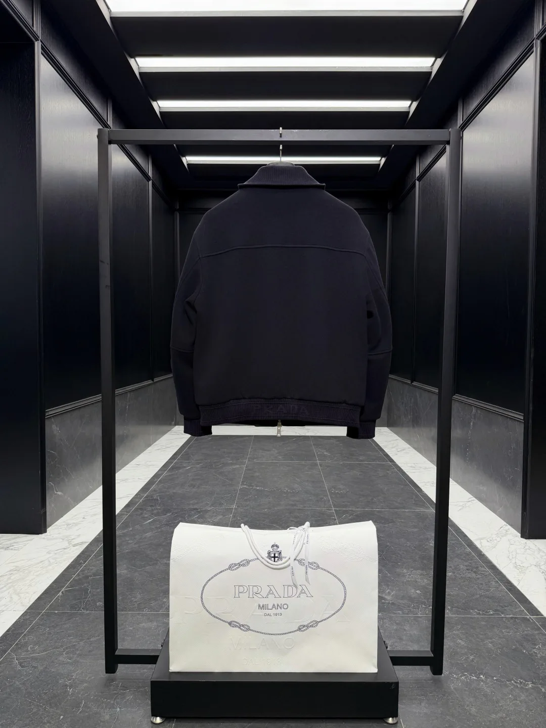 Куртки И Пуховики Мужские Prada 18596140