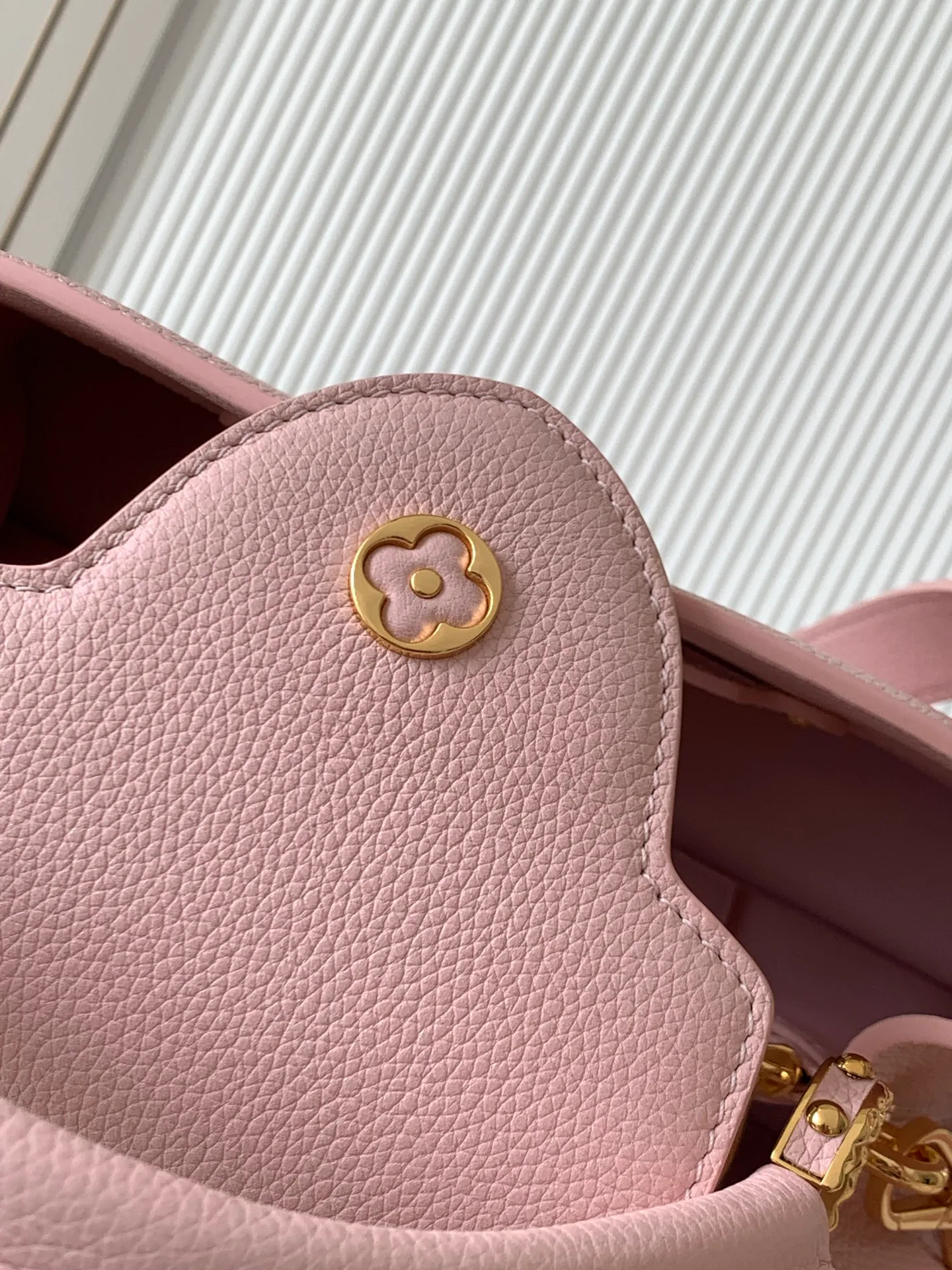 Women's Classic Handbags LOUIS VUITTON 17802977