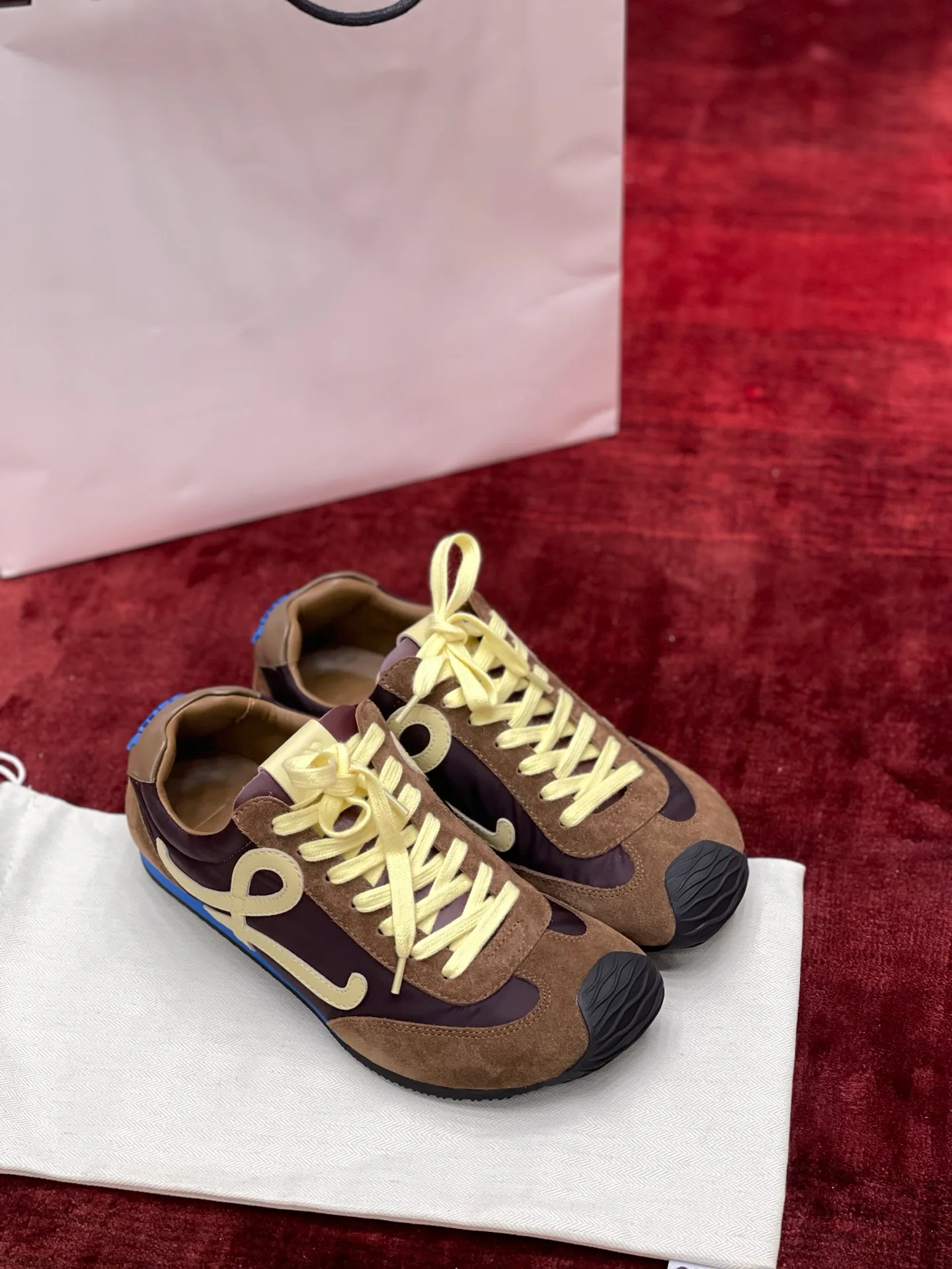 Women's Sneakers LOEWE 18191689