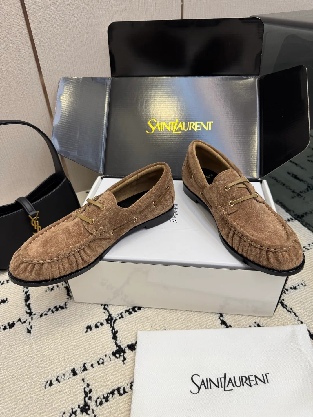 Women's Loafers And Moccasins SAINT LAURENT 18139447