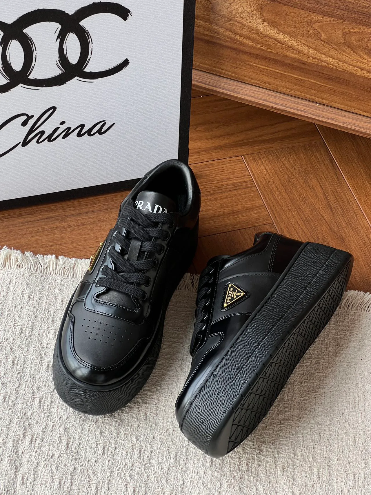 Women's Sneakers PRADA 18170786