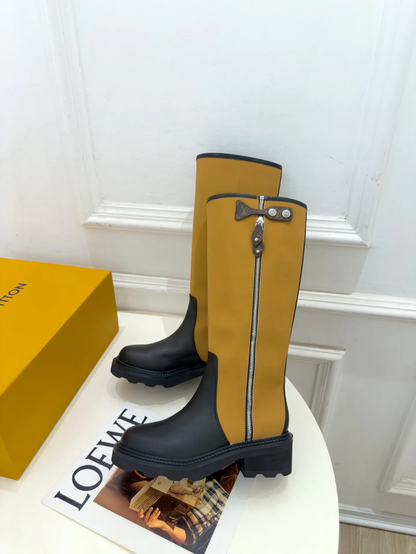Women's Boots LOUIS VUITTON 18370289