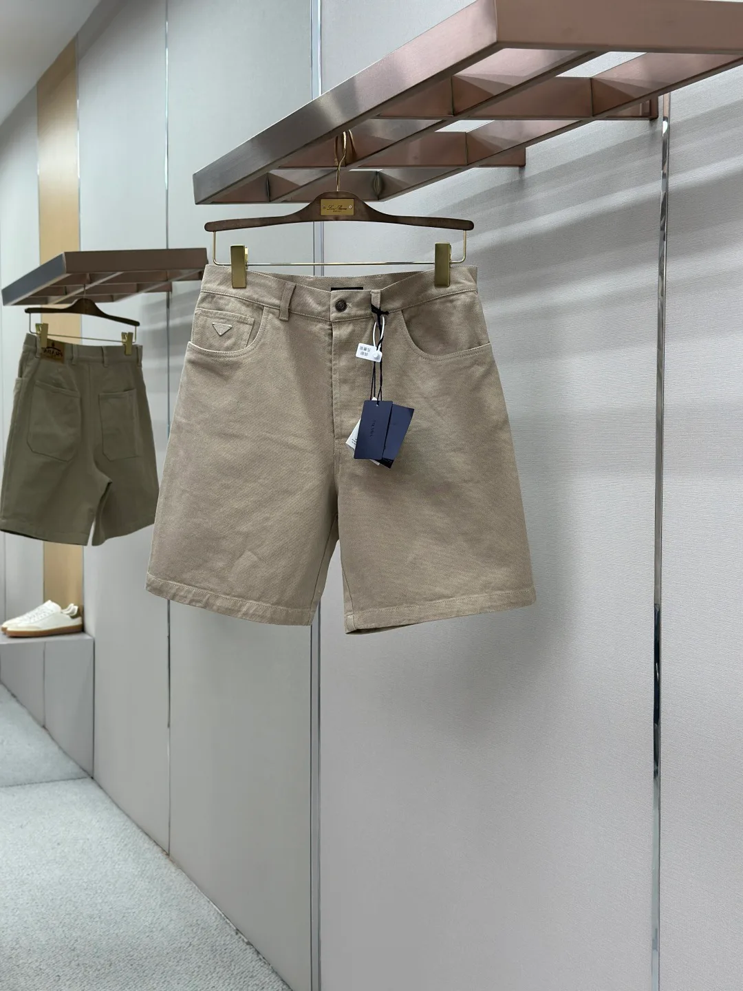 Men's Shorts PRADA 18109796