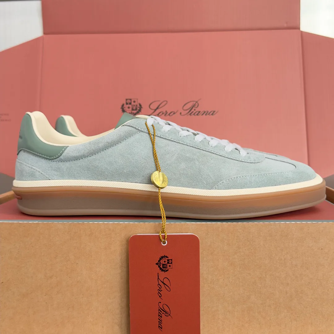 Women's Sneakers LORO PIANA 17879680