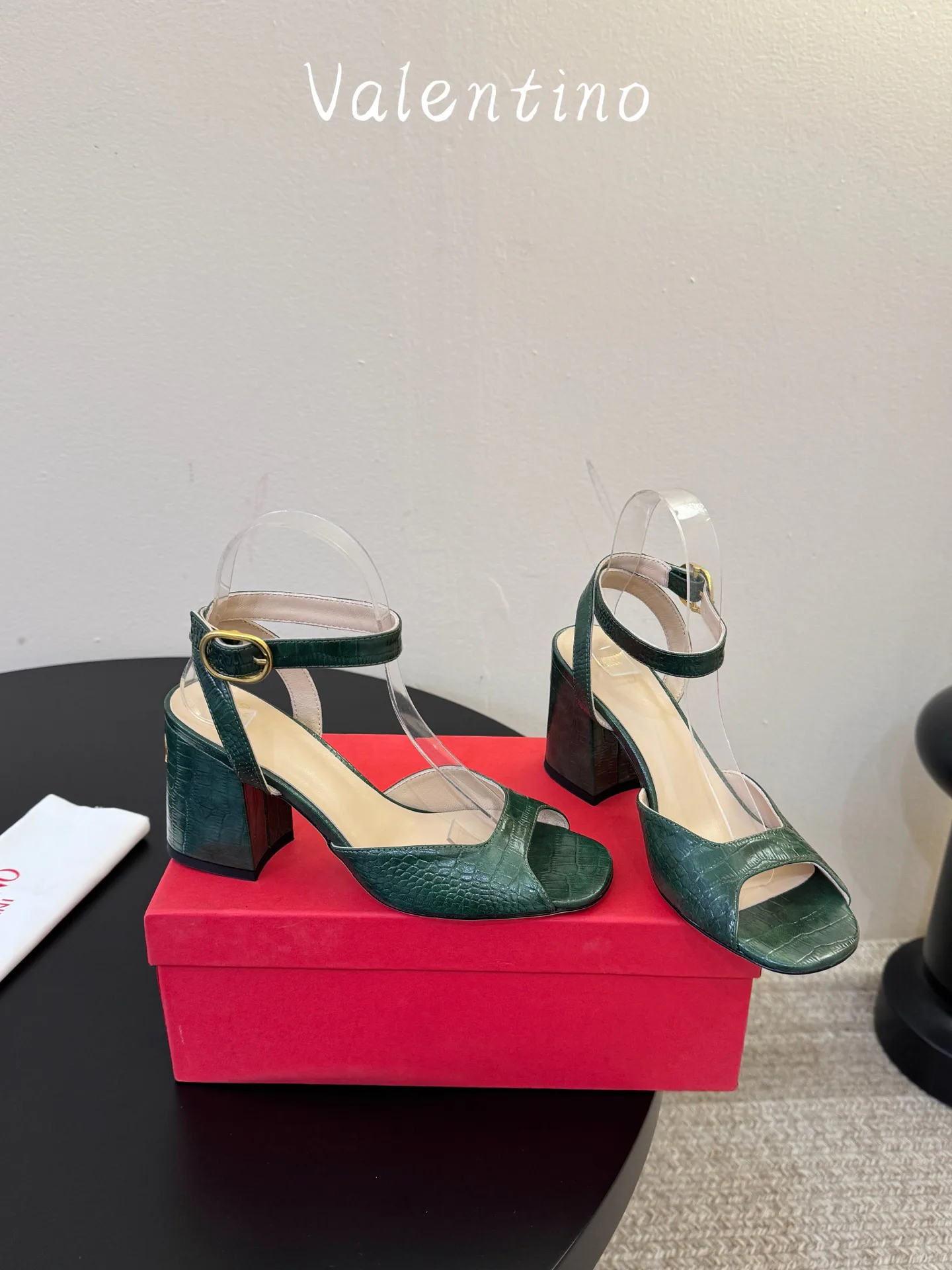 Women's Open-Toe Sandals VALENTINO 17851111