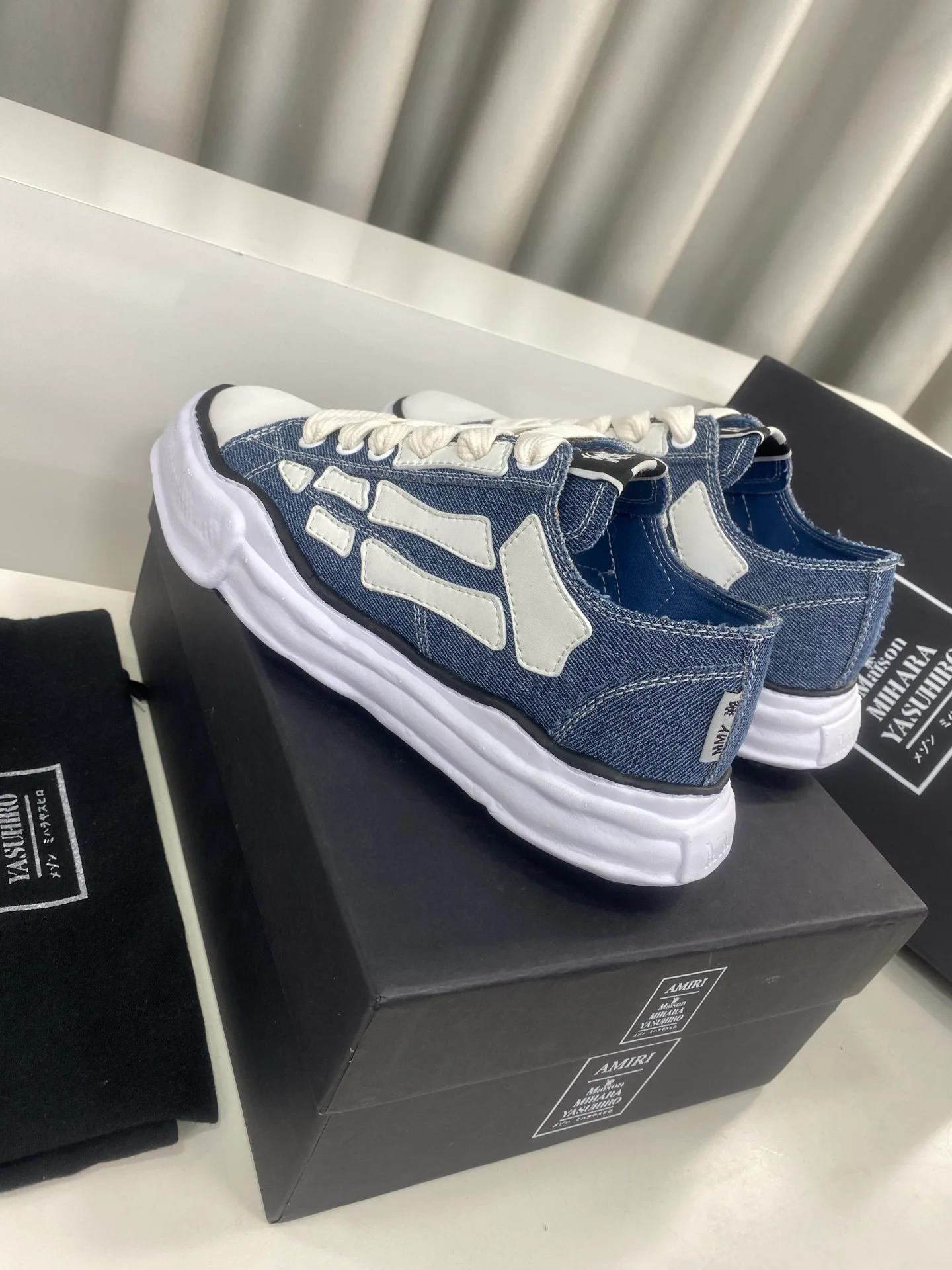 Men's Sneakers AMIRI 17835021