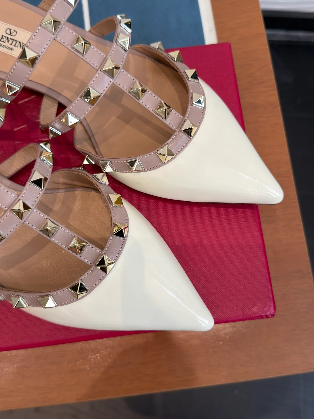 Women's Mules And Clogs VALENTINO 18125379