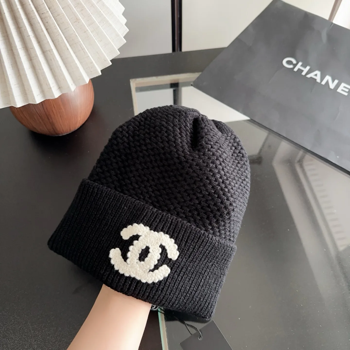 Hats CHANEL 18105668