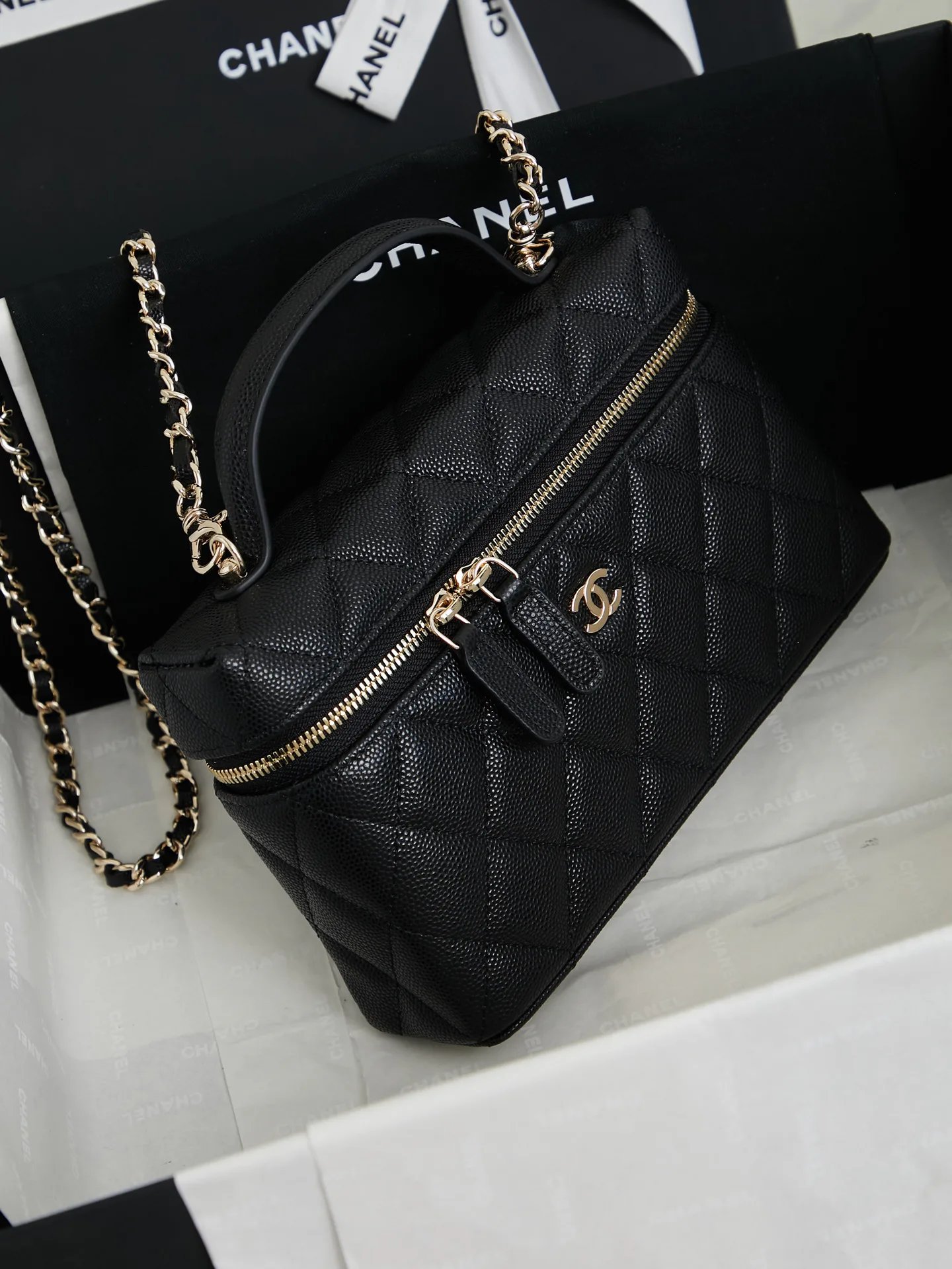 Women's Classic Handbags CHANEL 18526042