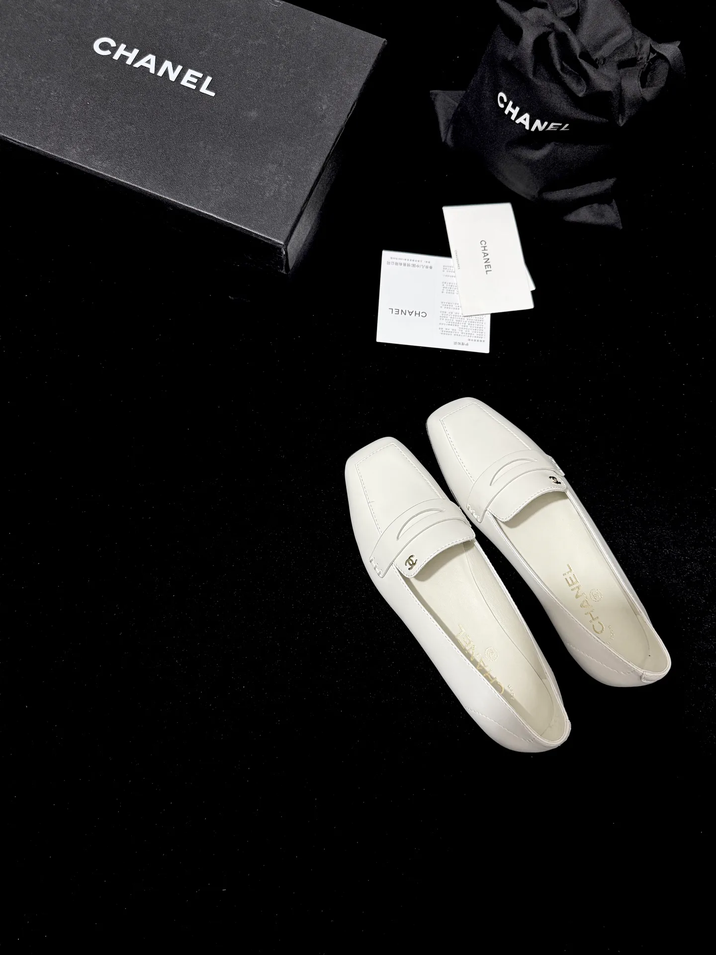 Women's Loafers And Moccasins CHANEL 18110687