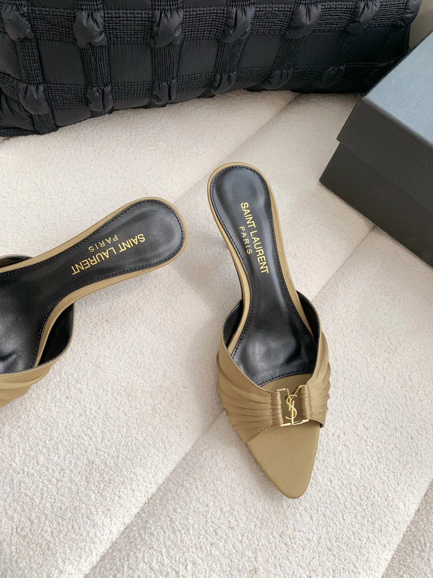 Women's Mules And Clogs SAINT LAURENT 17371742