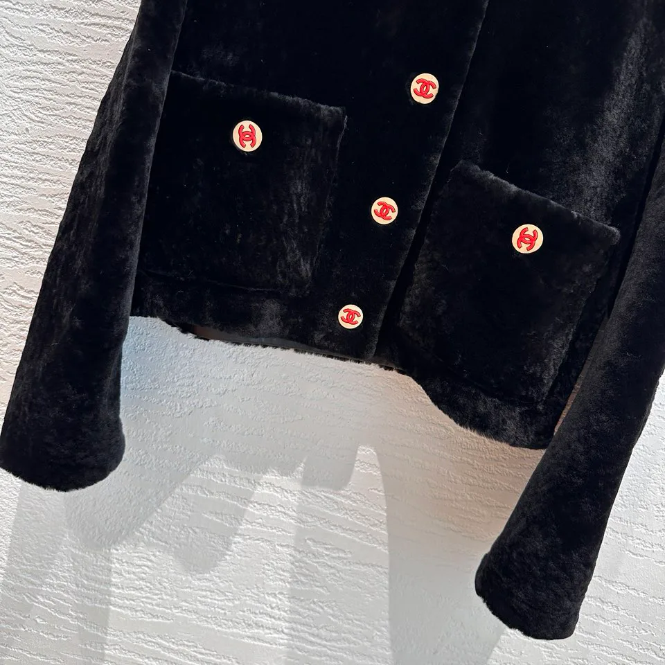 Women's Leather Jackets And Sheepskin Coats CHANEL 17998982
