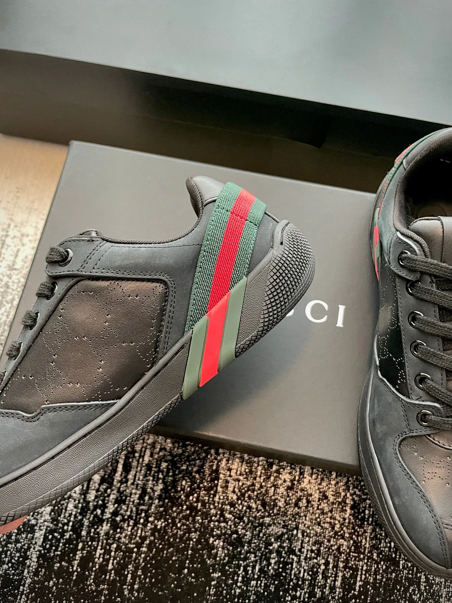 Women's Sneakers GUCCI 18447988