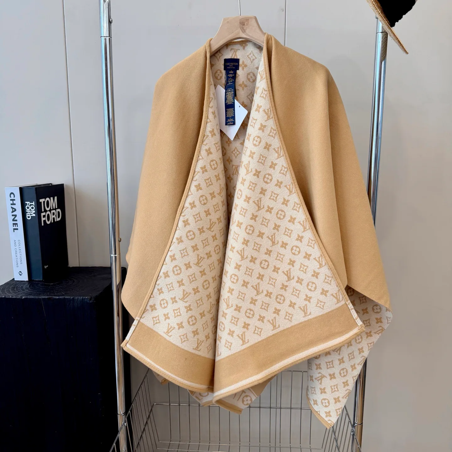 Women's Coats LOUIS VUITTON 18002838