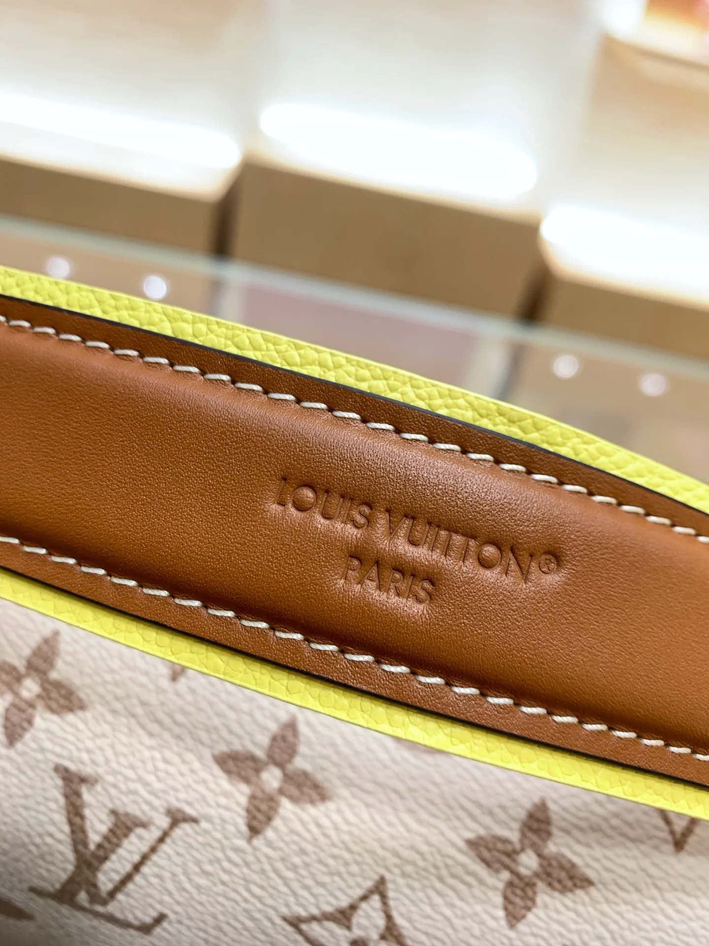 Women's Classic Handbags LOUIS VUITTON 17802508