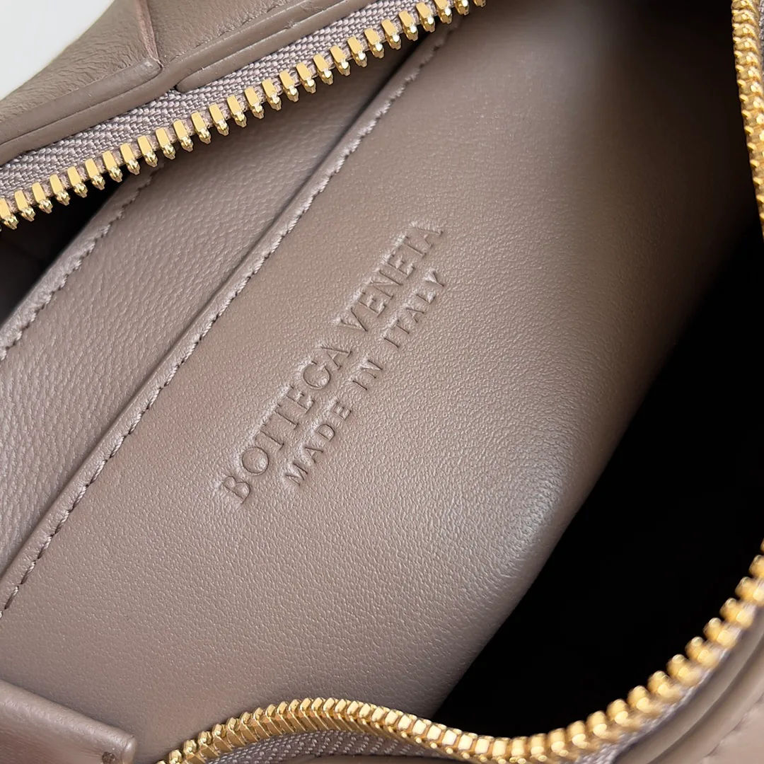 Women's Classic Handbags BOTTEGA VENETA 18161097