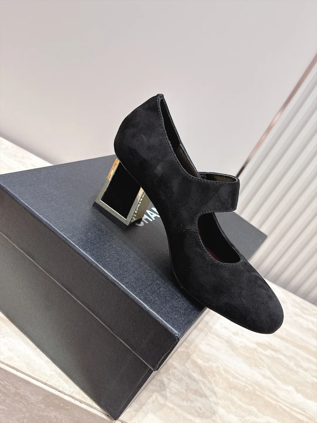 Women's Heels CHANEL 18427890