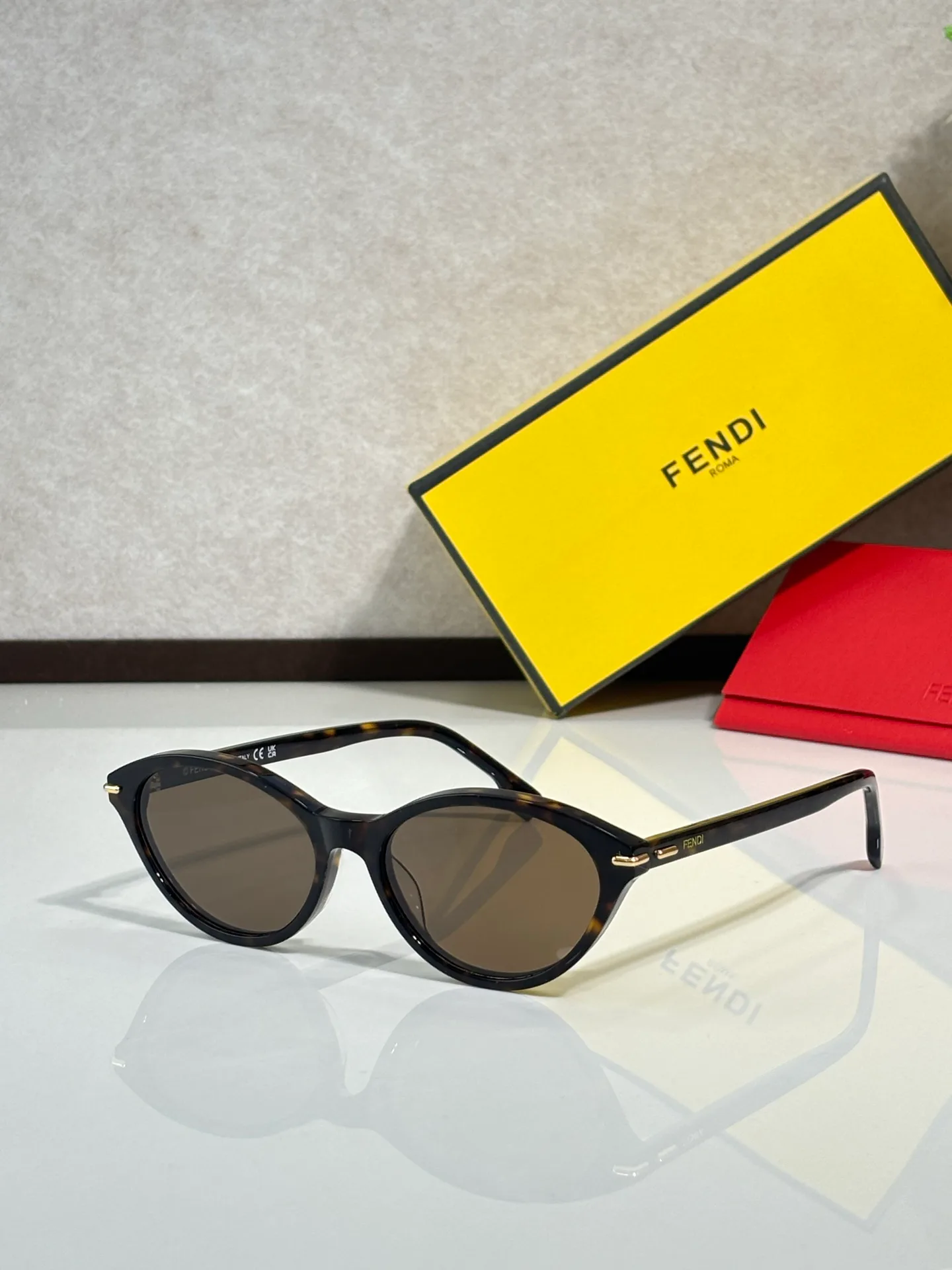 Glasses FENDI 18490171