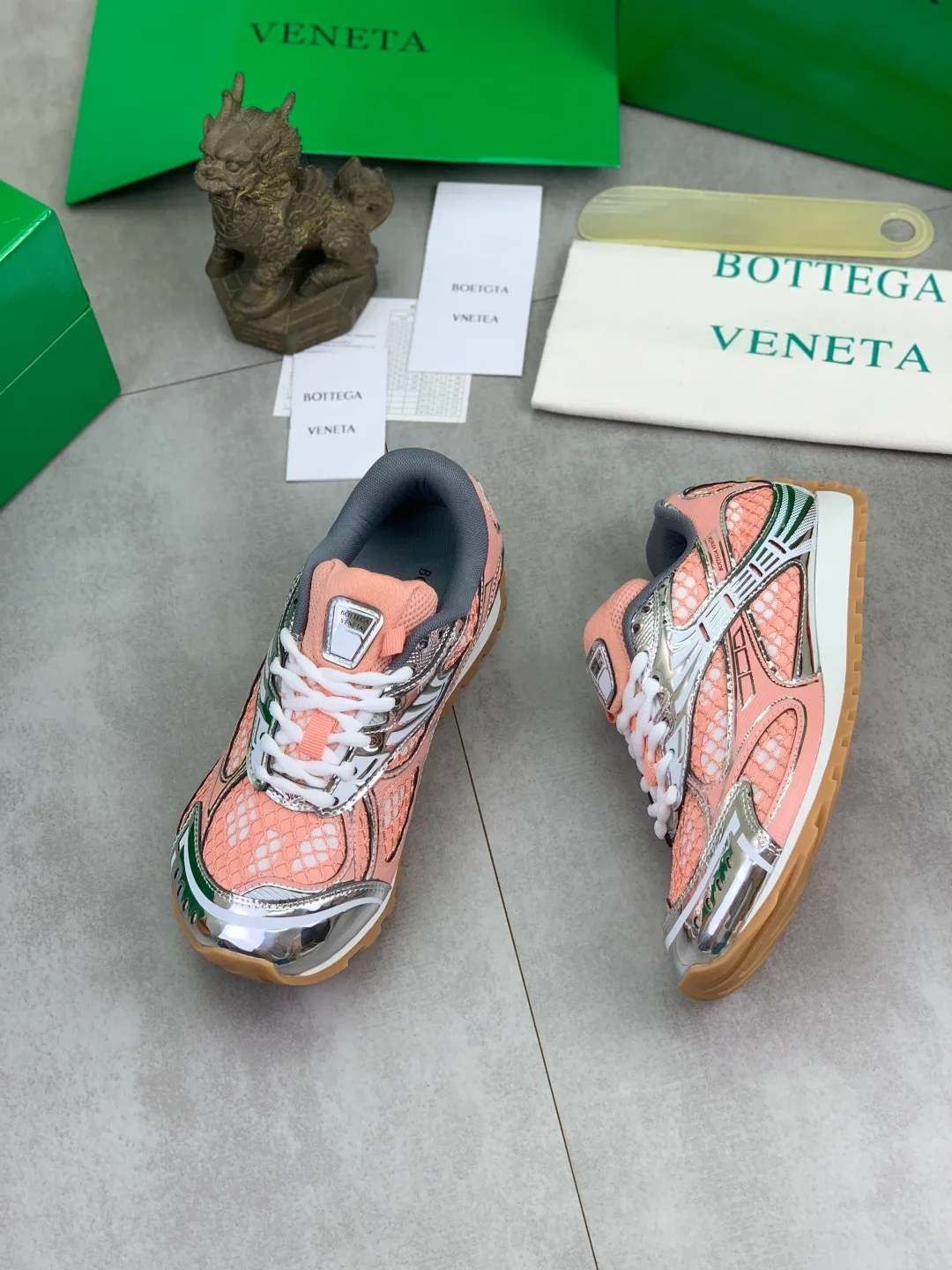 Women's Sneakers BOTTEGA VENETA 18365174